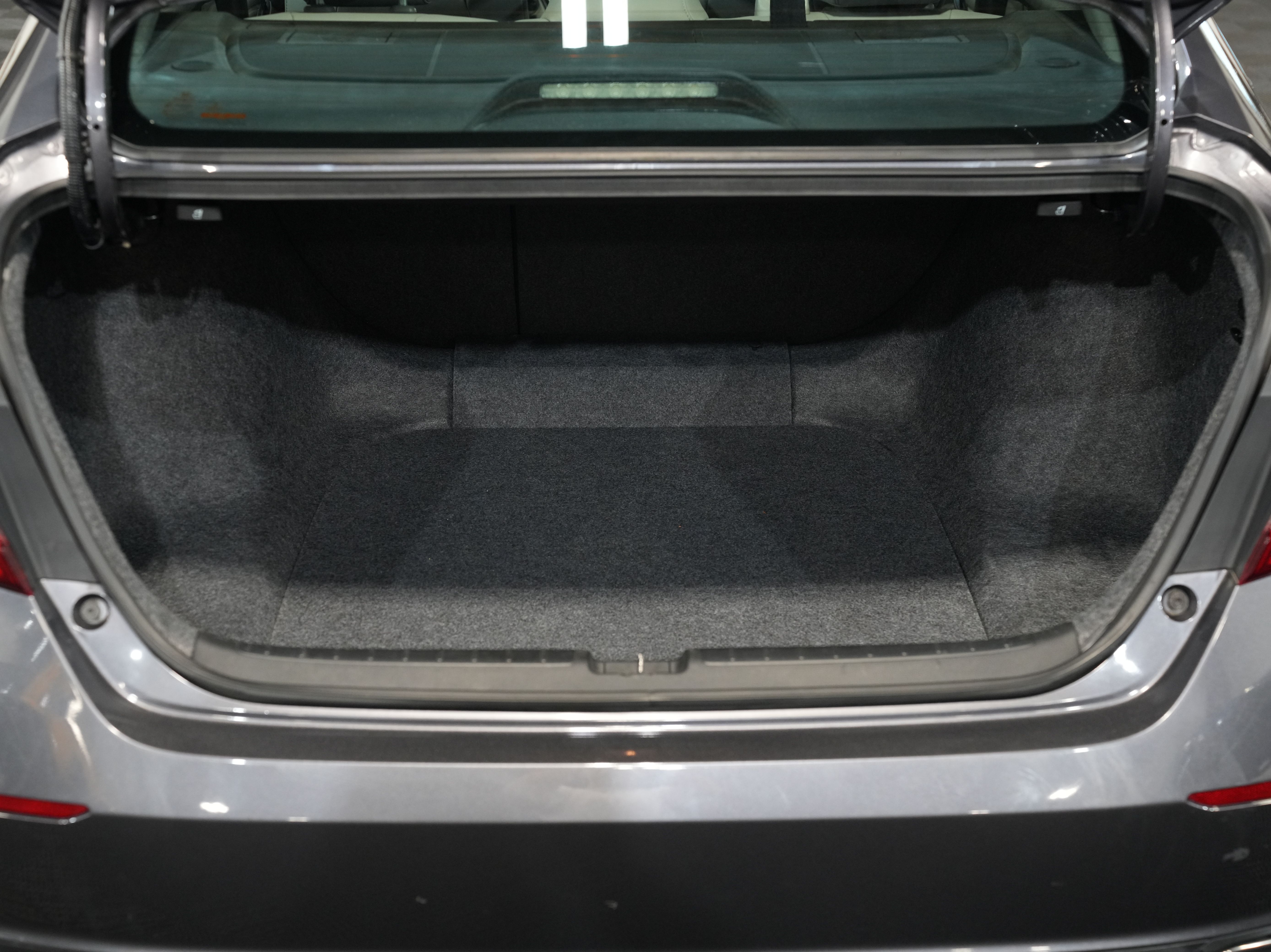 GRAY, 2018 HONDA ACCORD Image 48