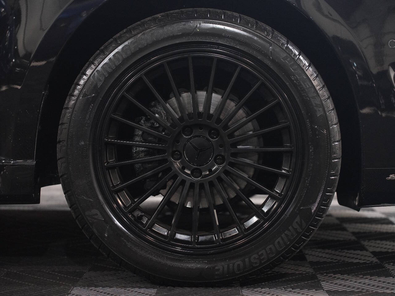 BLACK, 2017 MERCEDES-BENZ METRIS PASSENGER Image 57