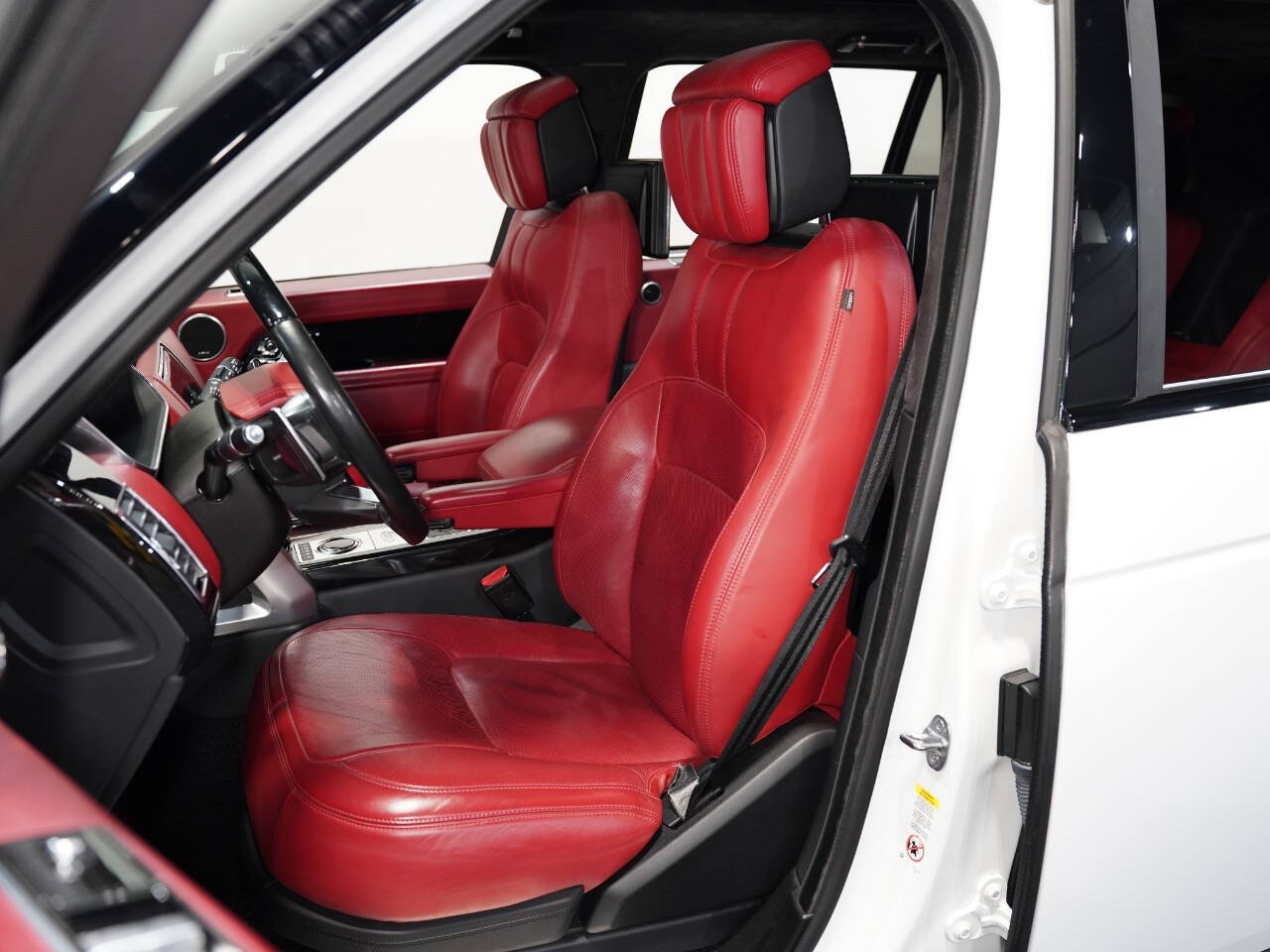 FUJI WHITE, 2019 LAND ROVER RANGE ROVER Image 28