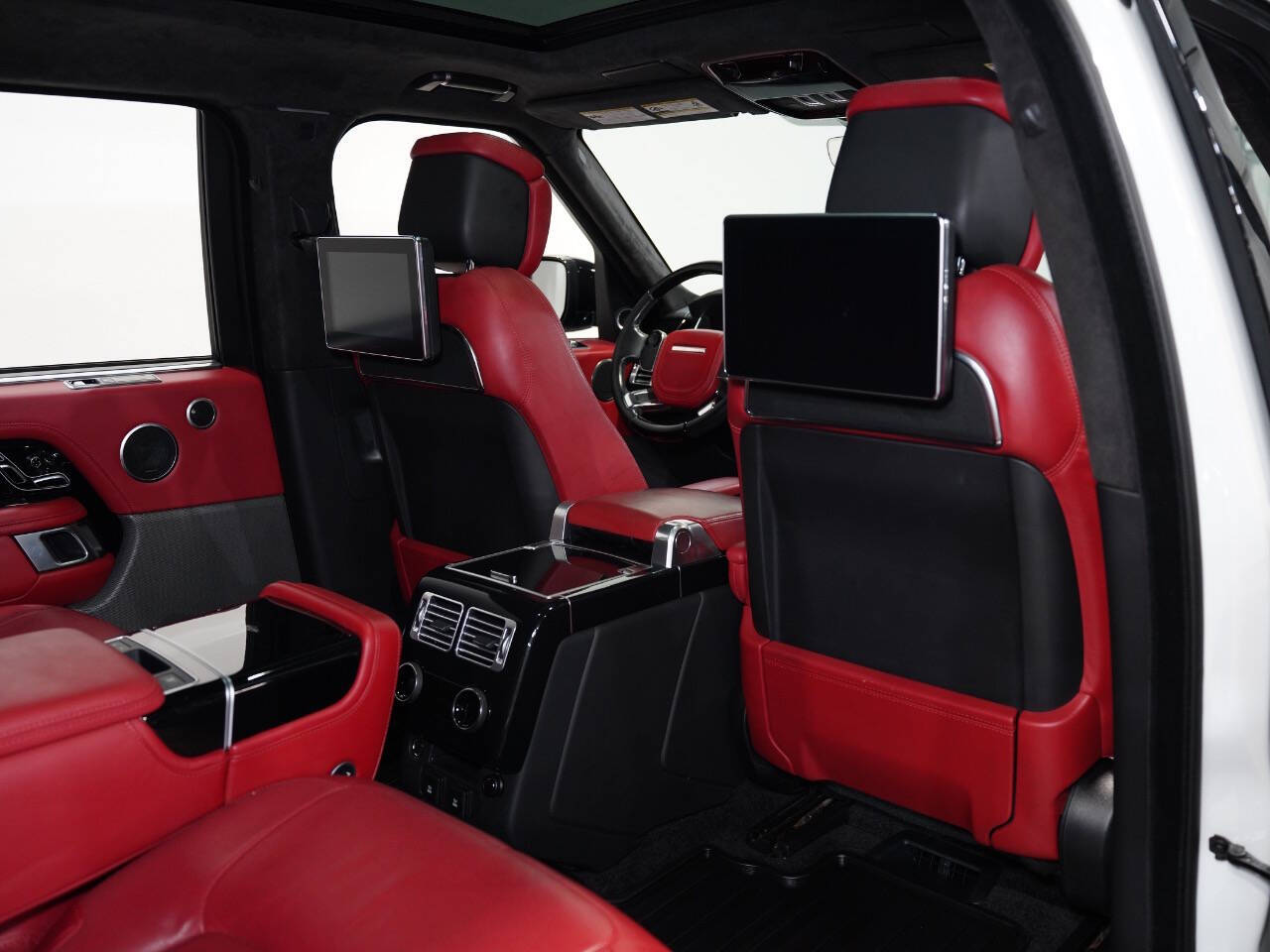 FUJI WHITE, 2019 LAND ROVER RANGE ROVER Image 35