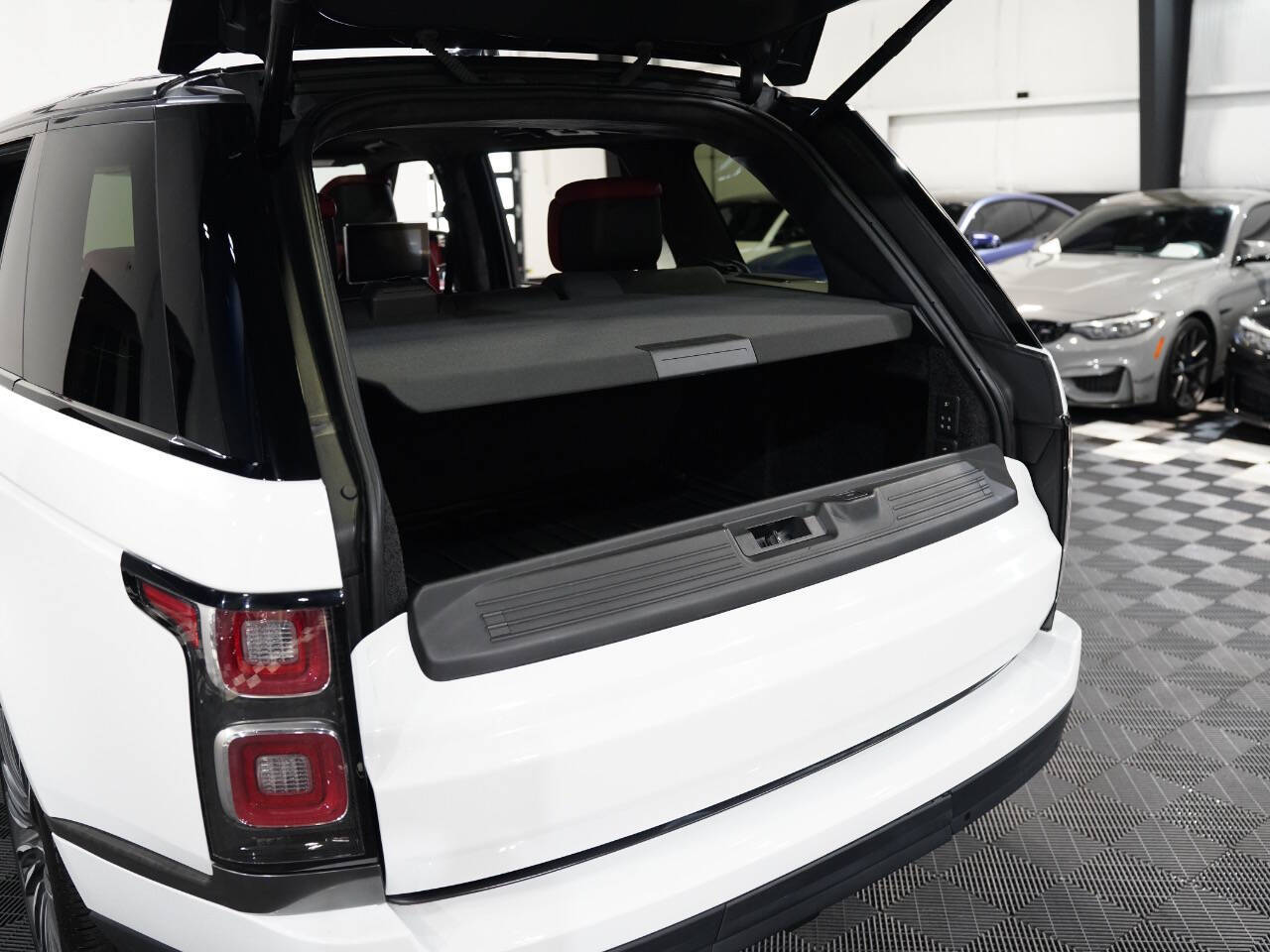 FUJI WHITE, 2019 LAND ROVER RANGE ROVER Image 53