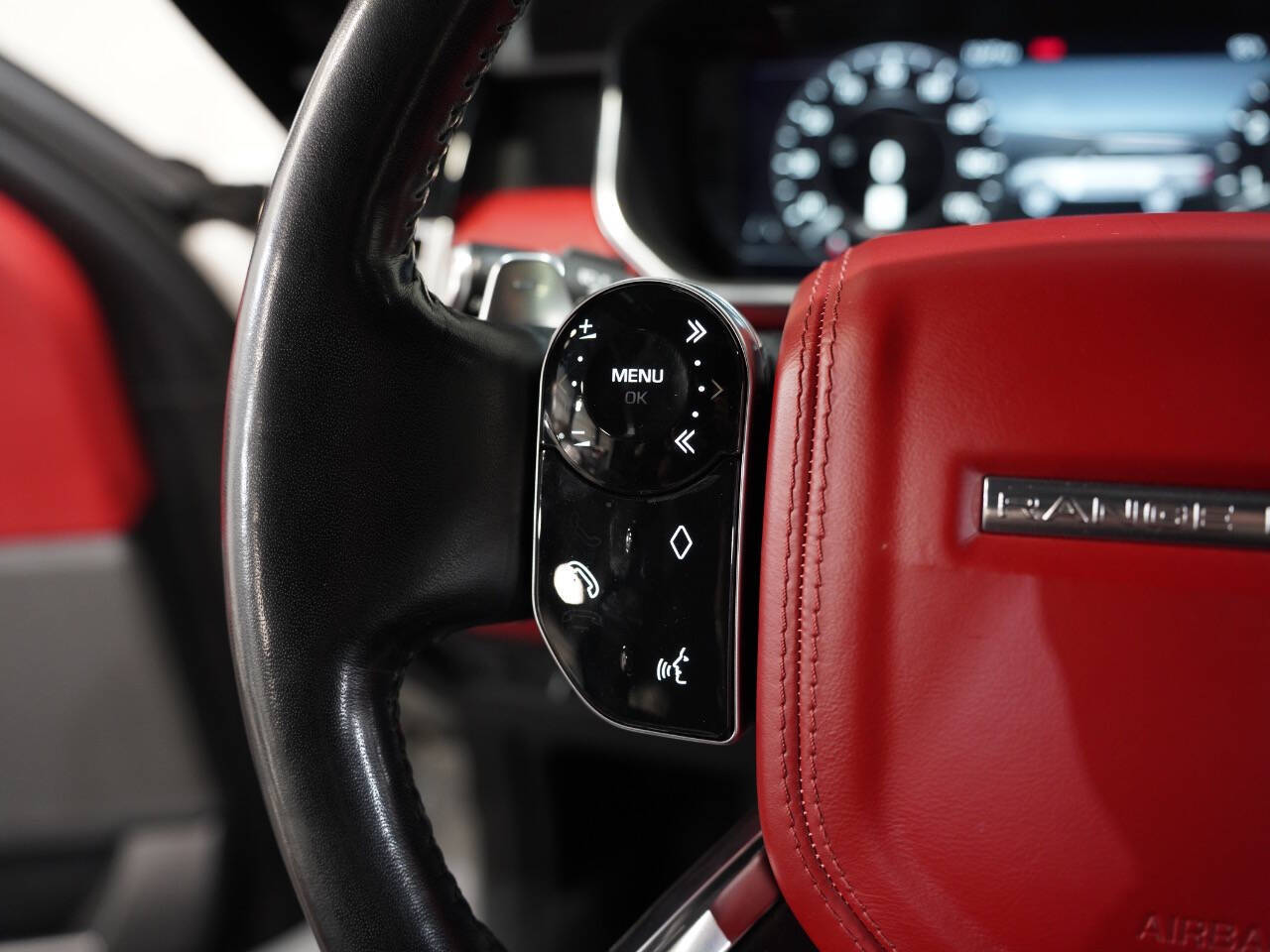 FUJI WHITE, 2019 LAND ROVER RANGE ROVER Image 42