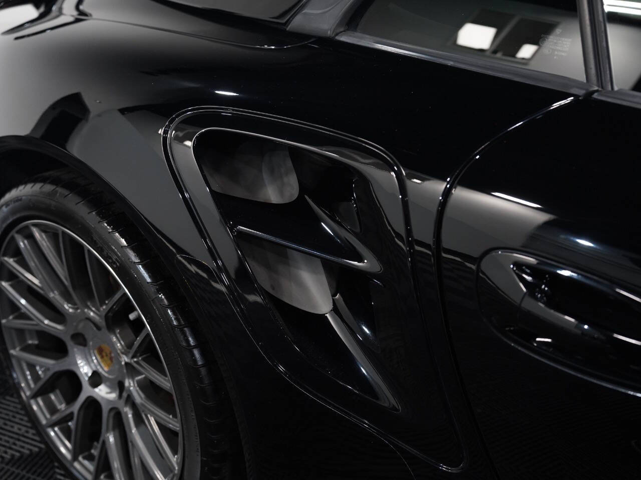 BLACK, 2008 PORSCHE 911 Image 15