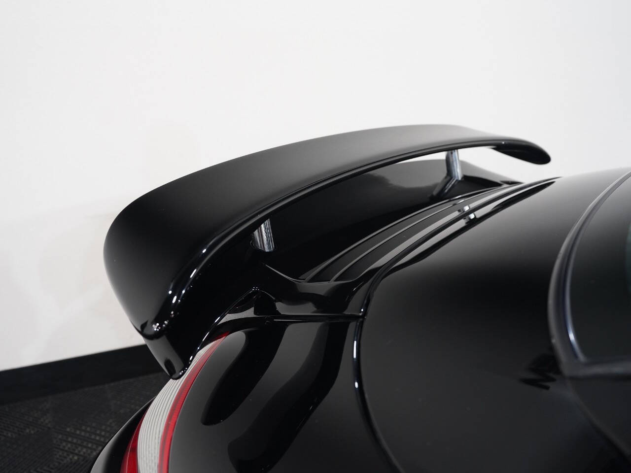 BLACK, 2008 PORSCHE 911 Image 16