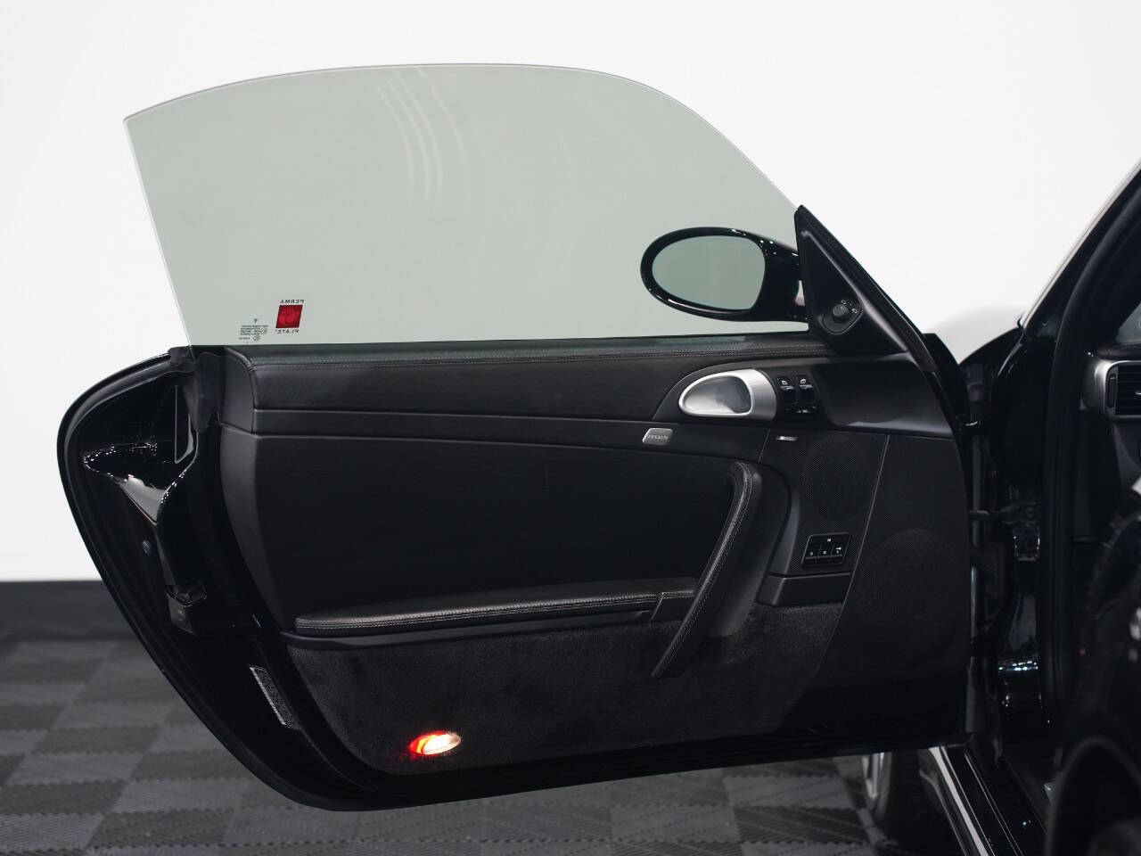 BLACK, 2008 PORSCHE 911 Image 23