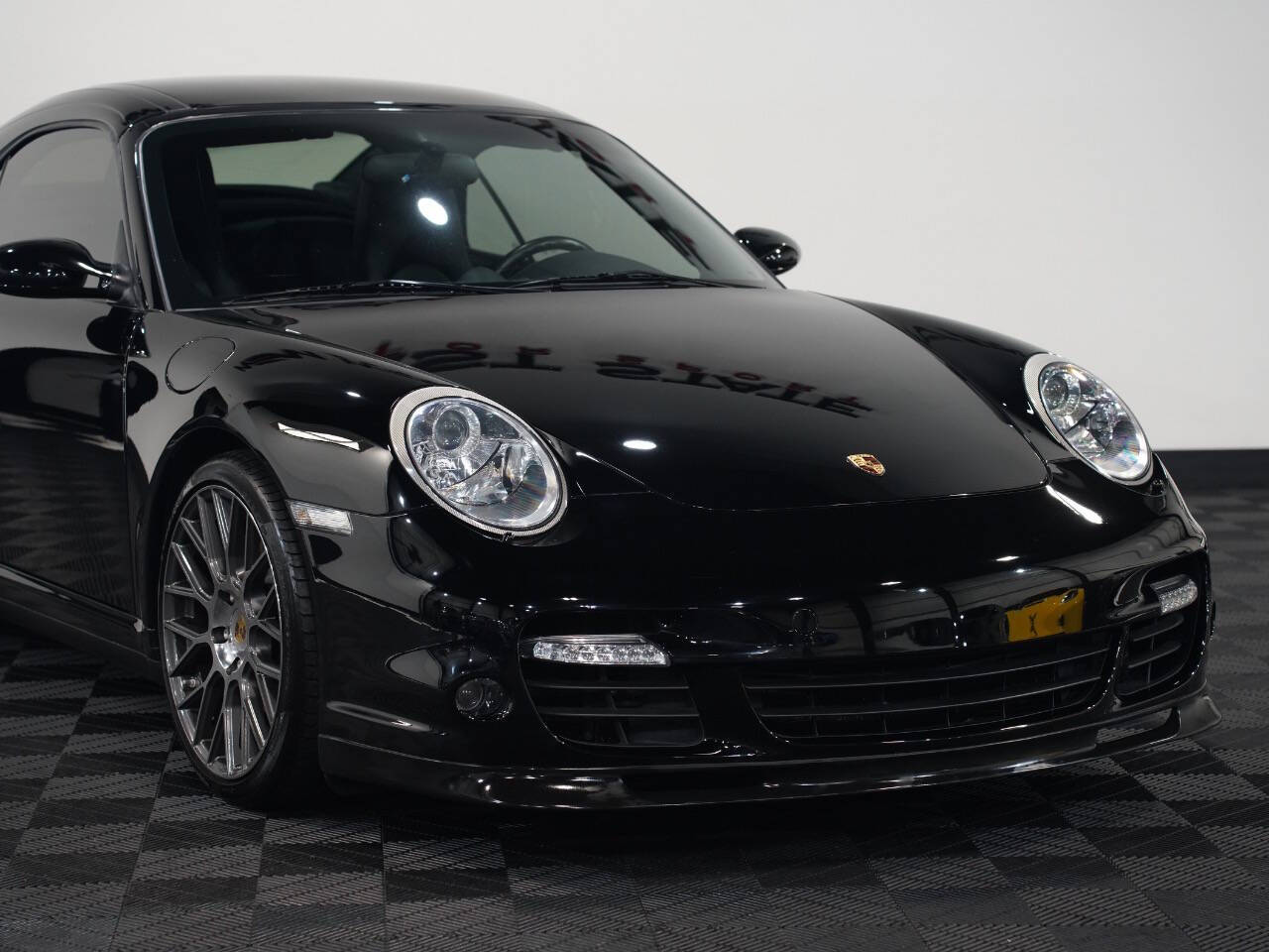 BLACK, 2008 PORSCHE 911 Image 9