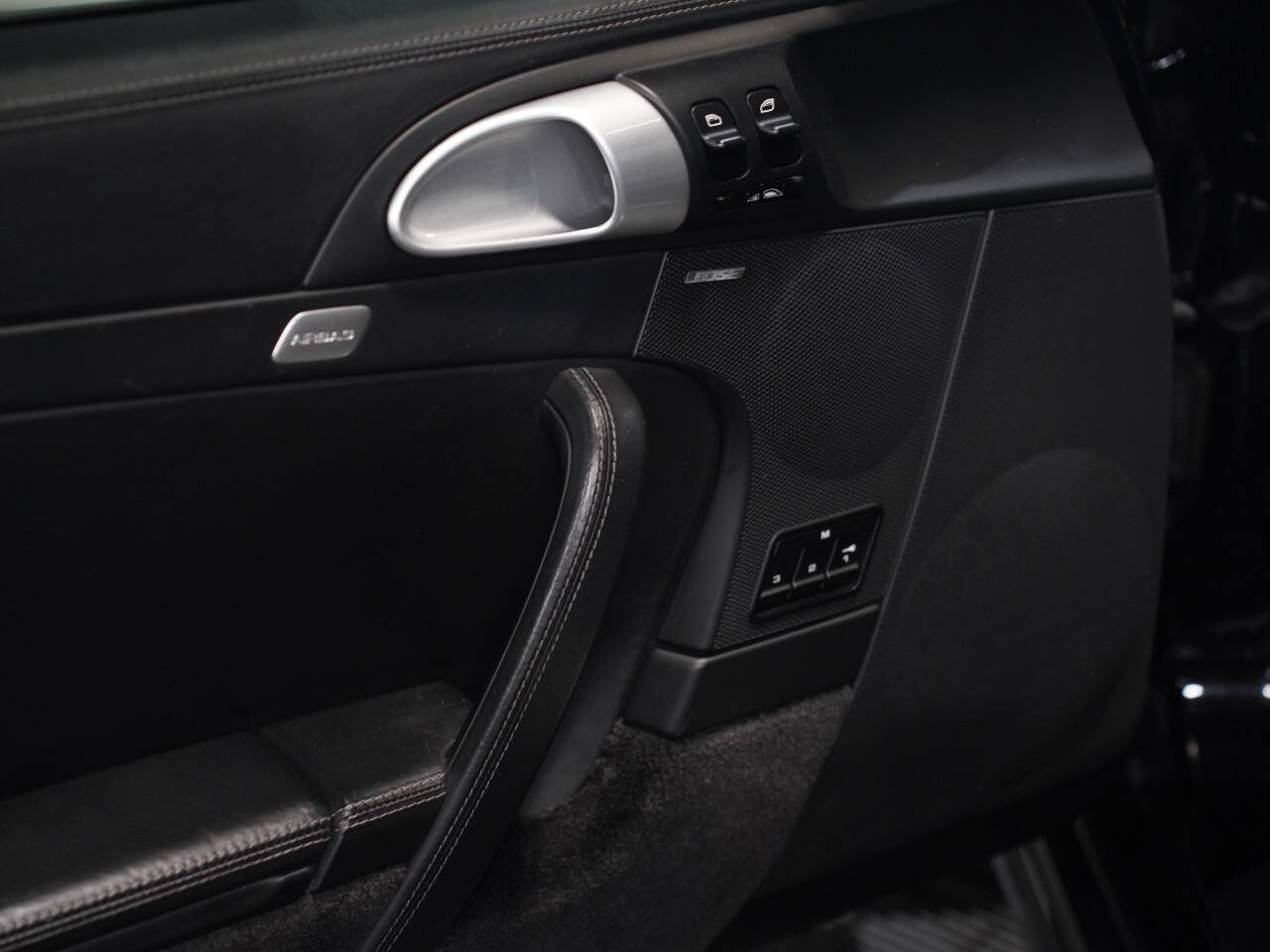 BLACK, 2008 PORSCHE 911 Image 24