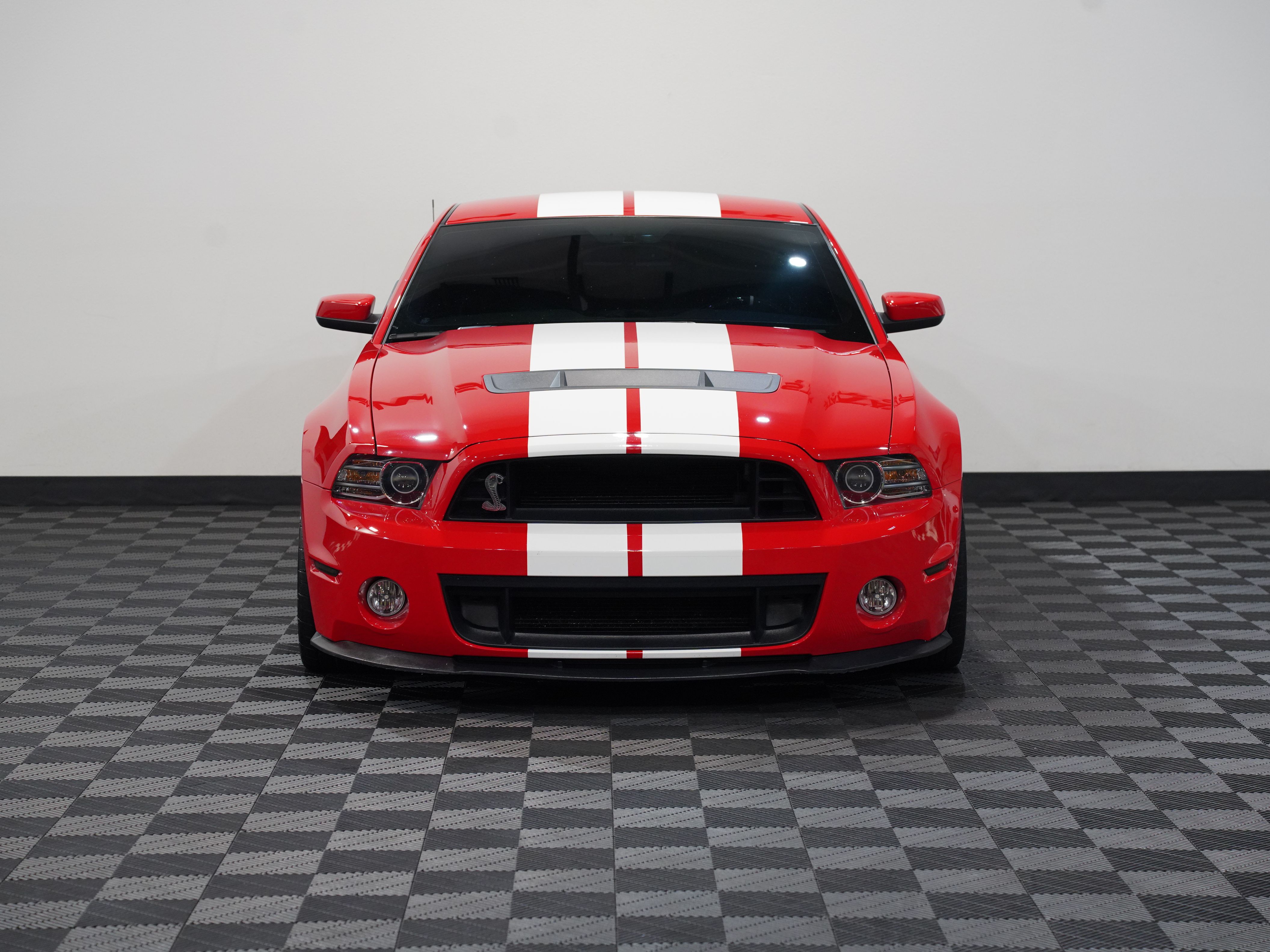RED, 2013 FORD MUSTANG Image 4