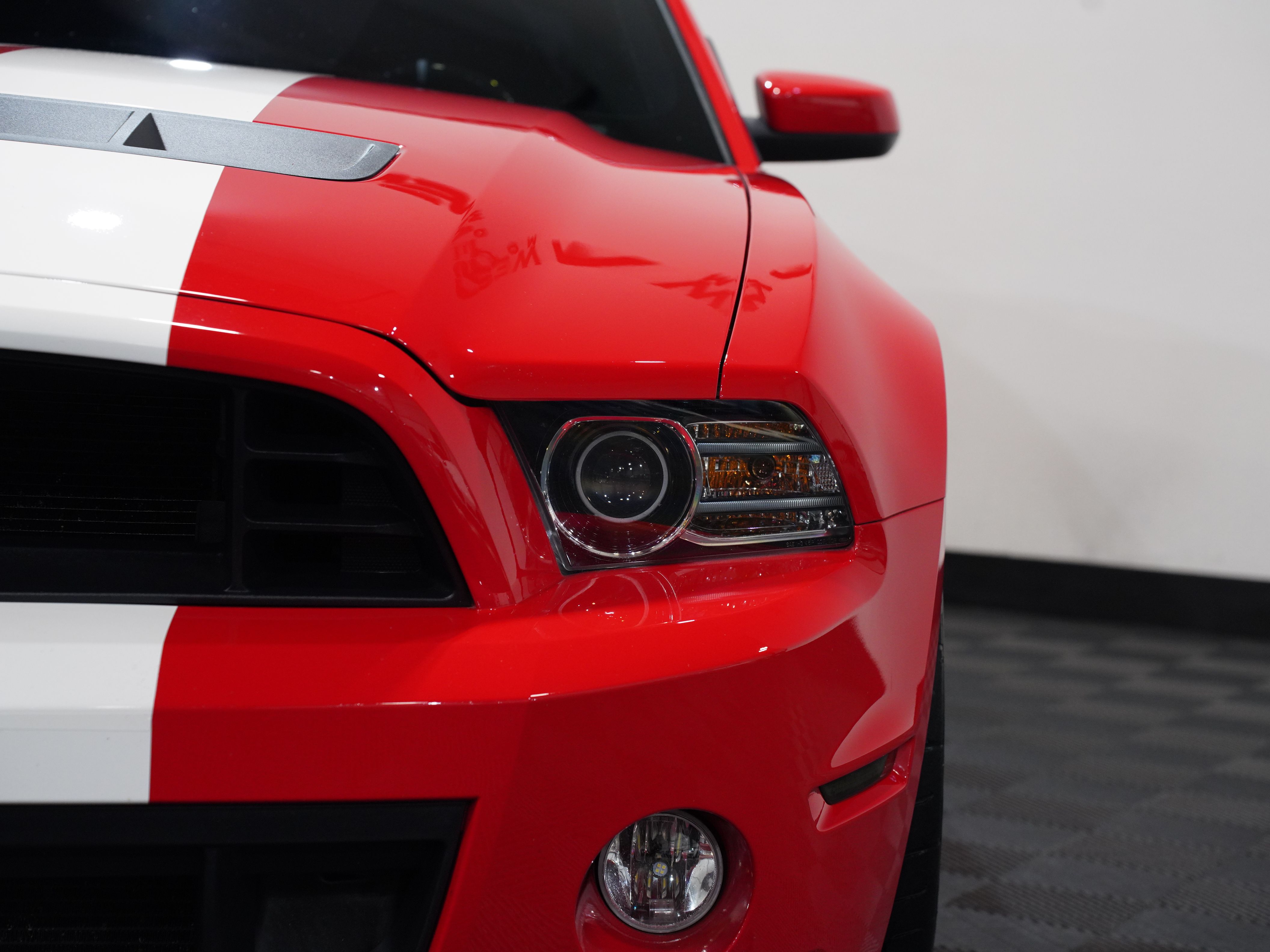 RED, 2013 FORD MUSTANG Image 10