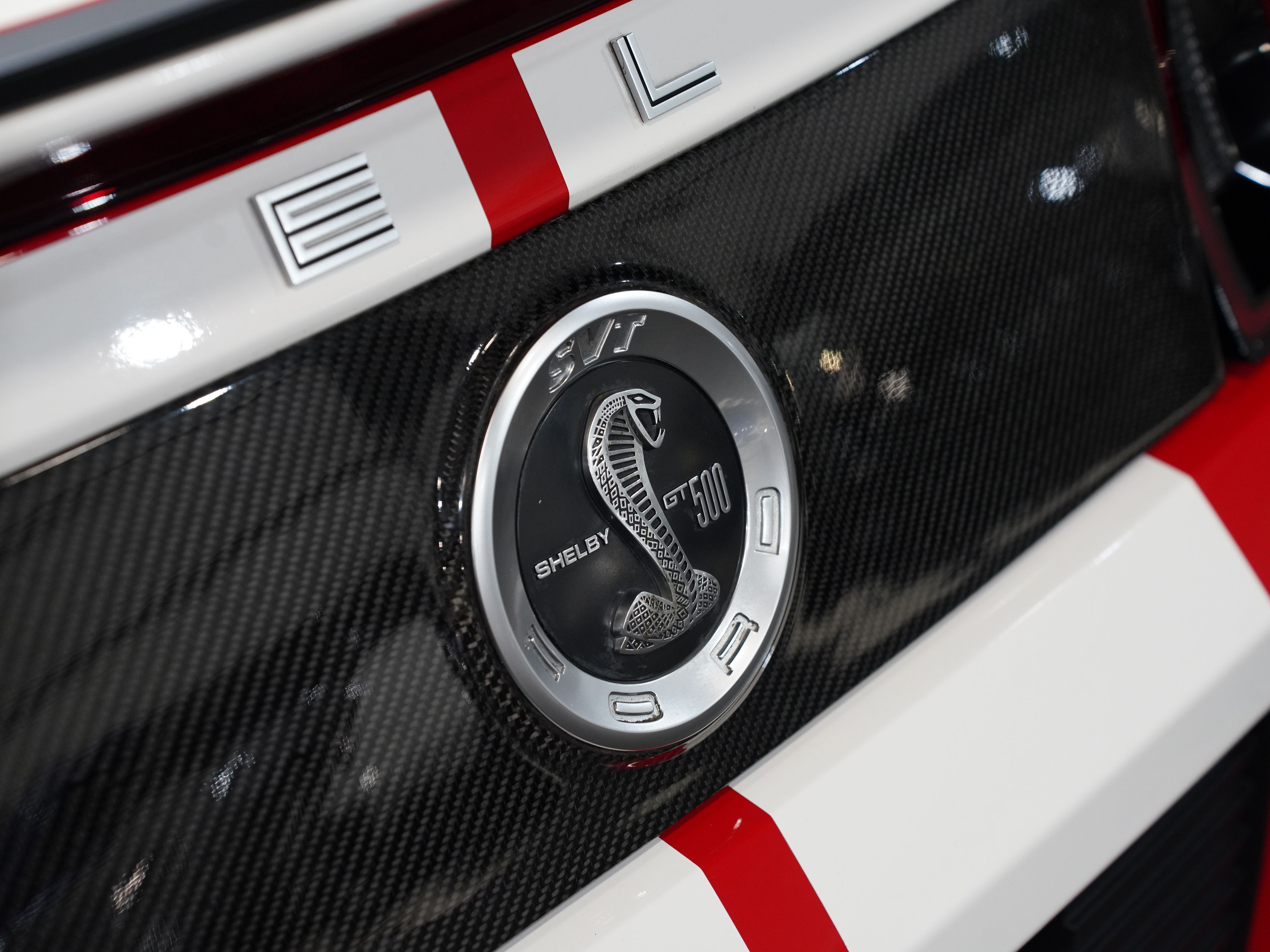RED, 2013 FORD MUSTANG Image 21