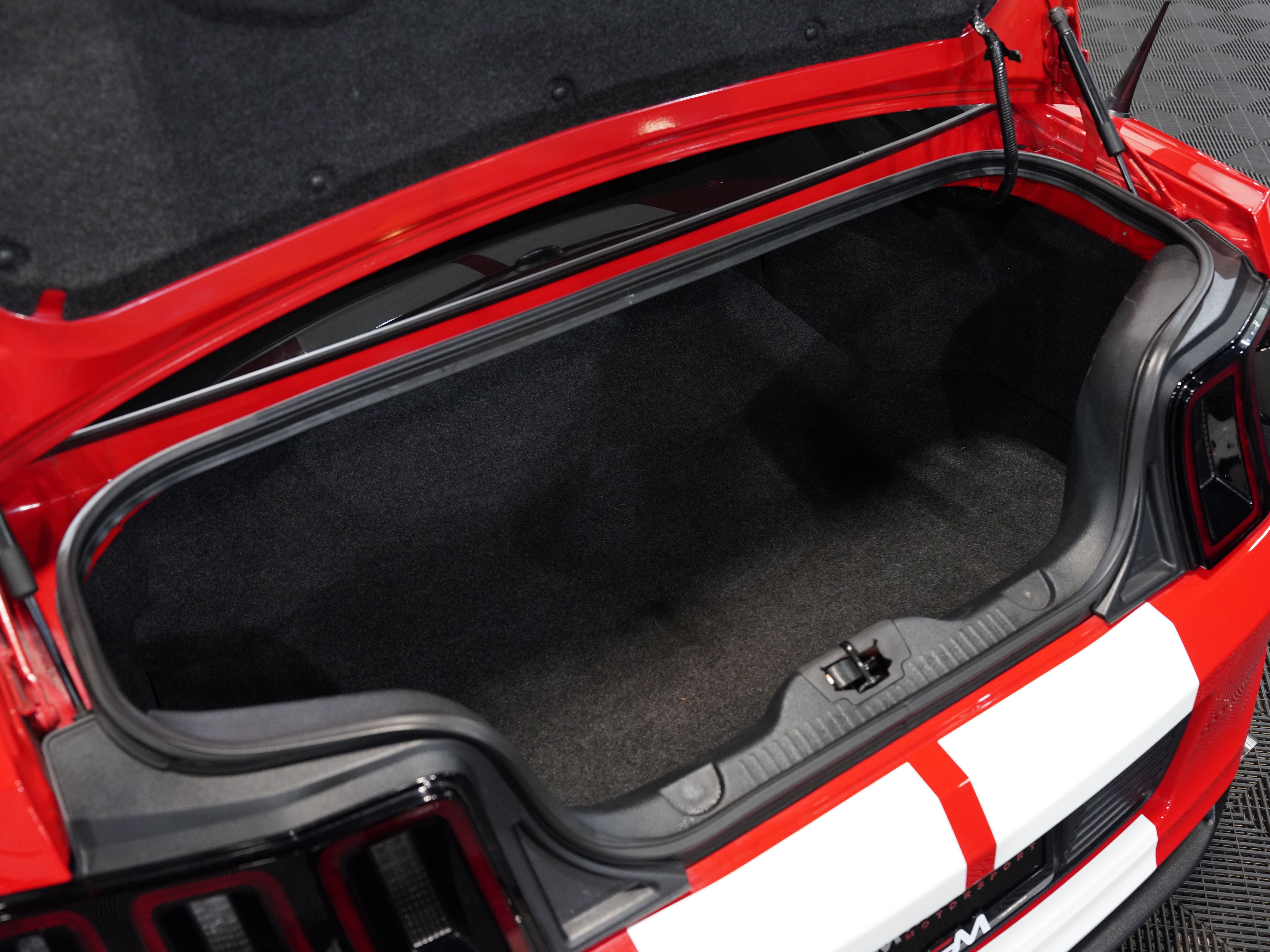 RED, 2013 FORD MUSTANG Image 51