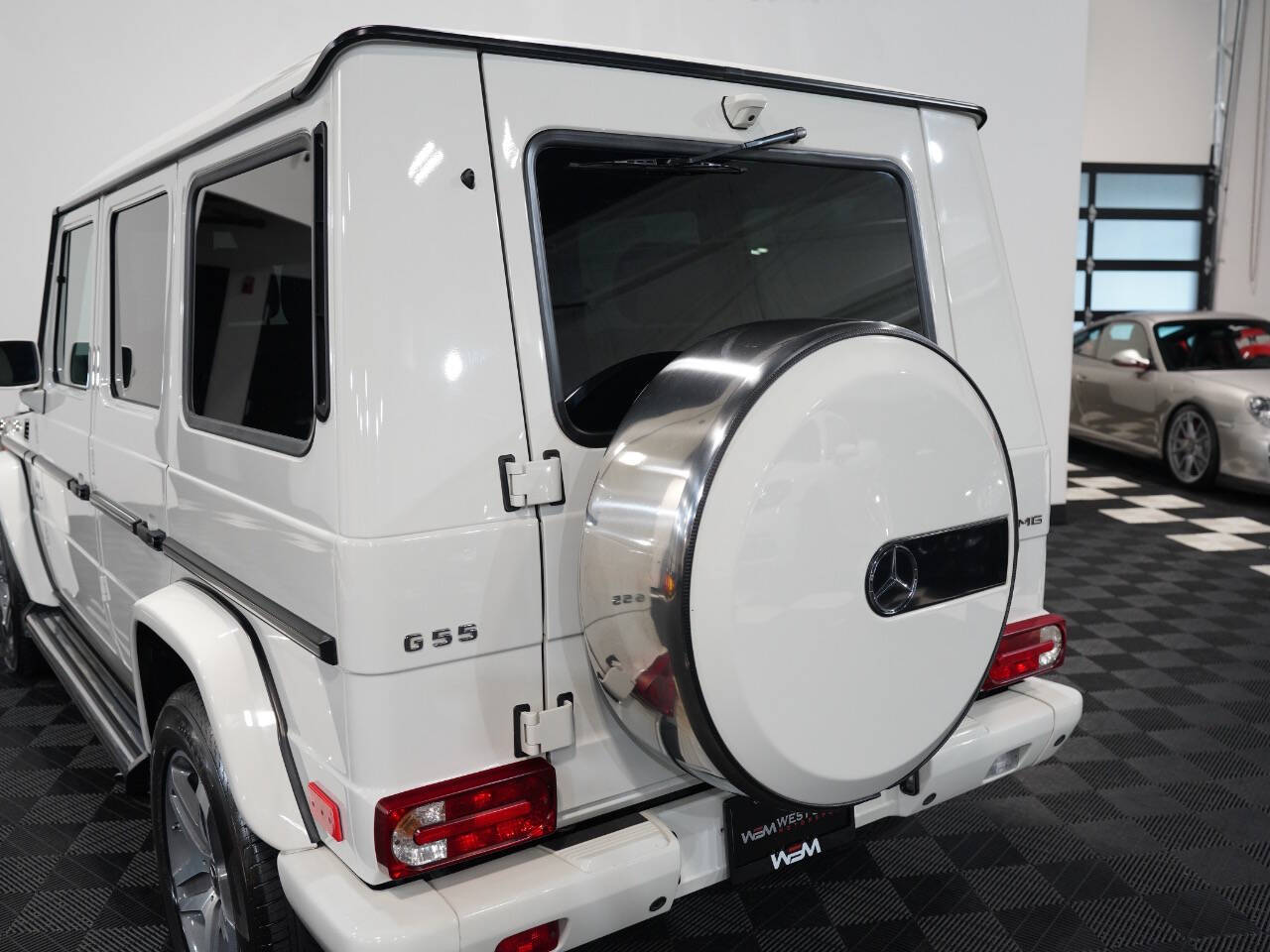 ARTIC WHITE, 2011 MERCEDES-BENZ G-CLASS Image 18