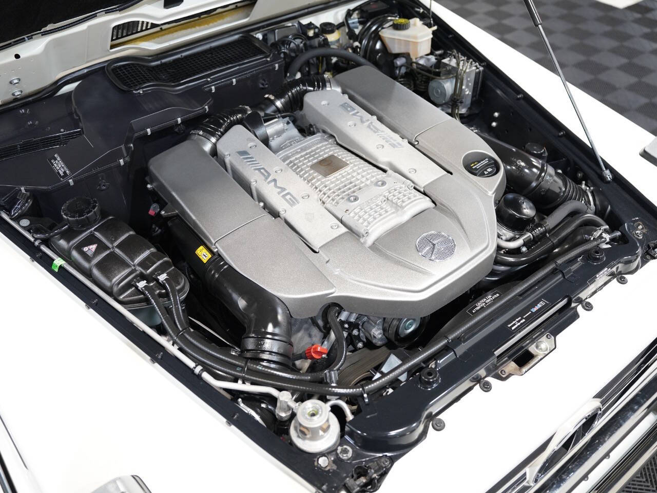 ARTIC WHITE, 2011 MERCEDES-BENZ G-CLASS Image 46