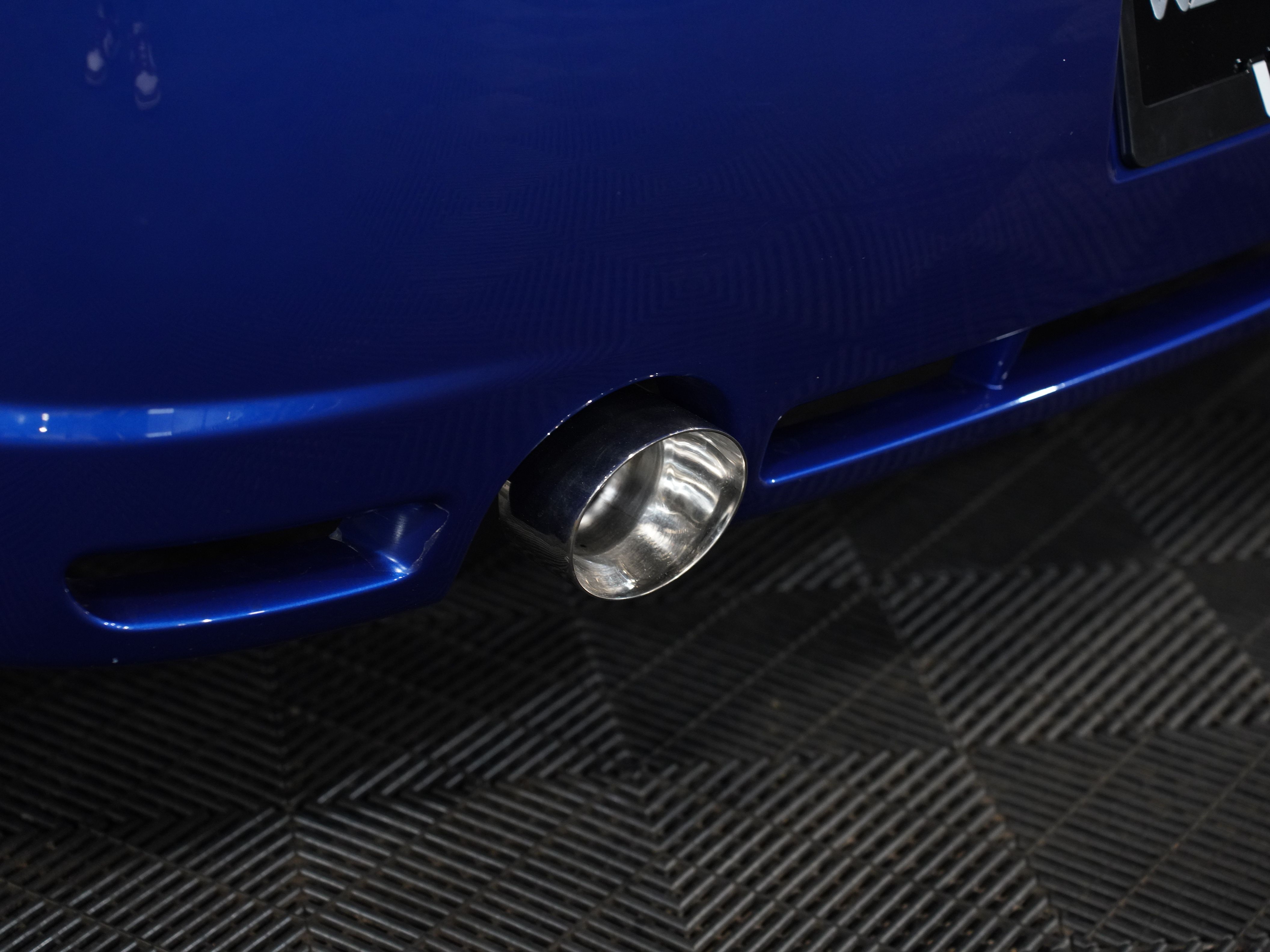BLUE, 2004 VOLKSWAGEN R32 Image 18