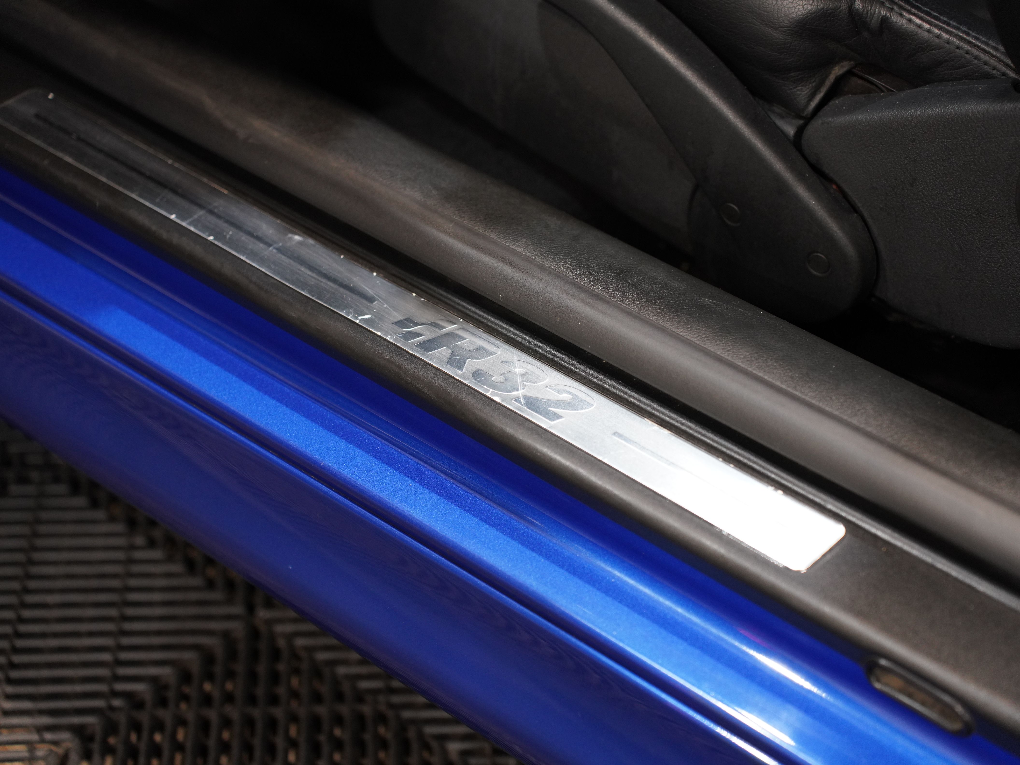 BLUE, 2004 VOLKSWAGEN R32 Image 25