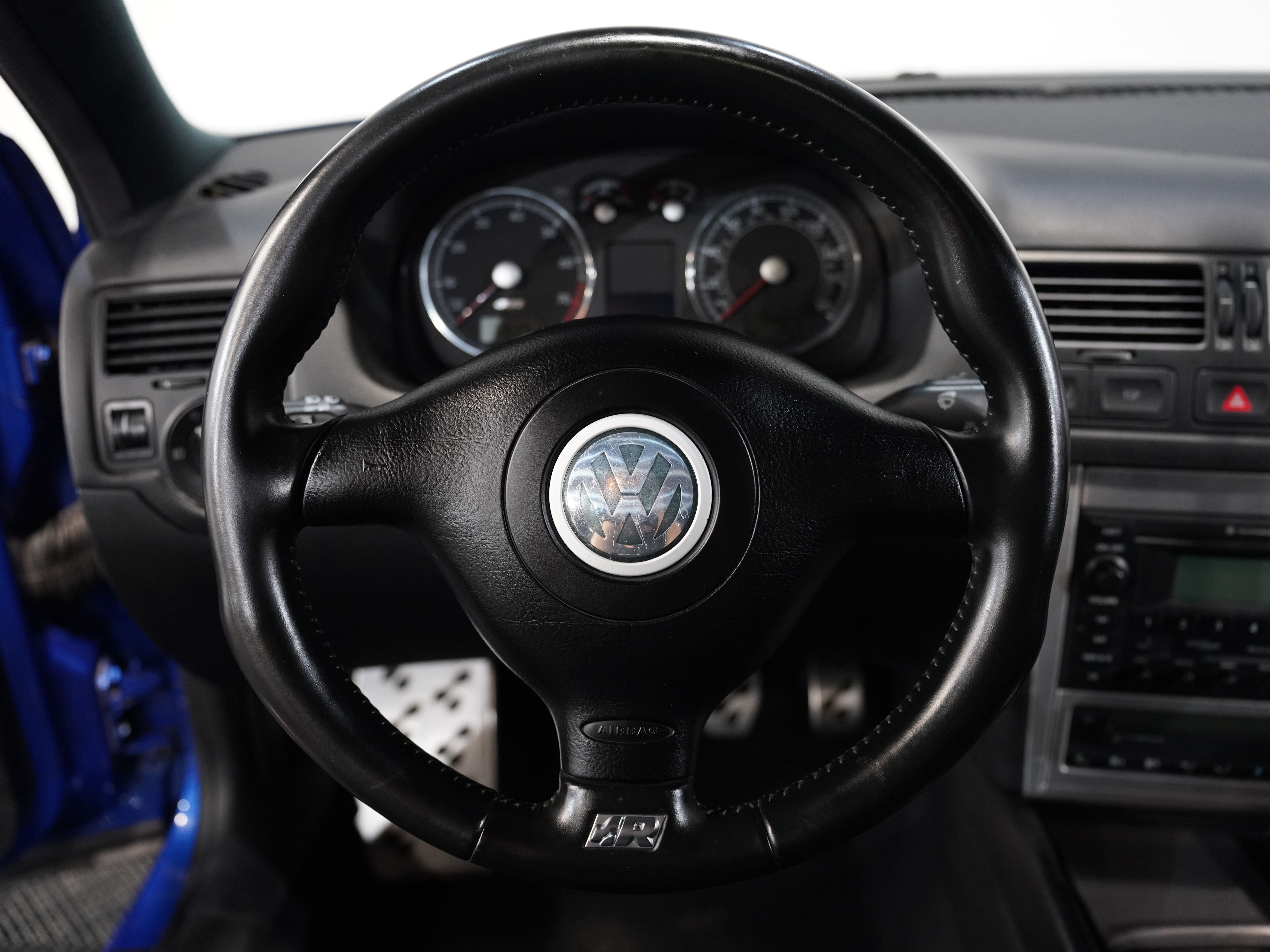 BLUE, 2004 VOLKSWAGEN R32 Image 34