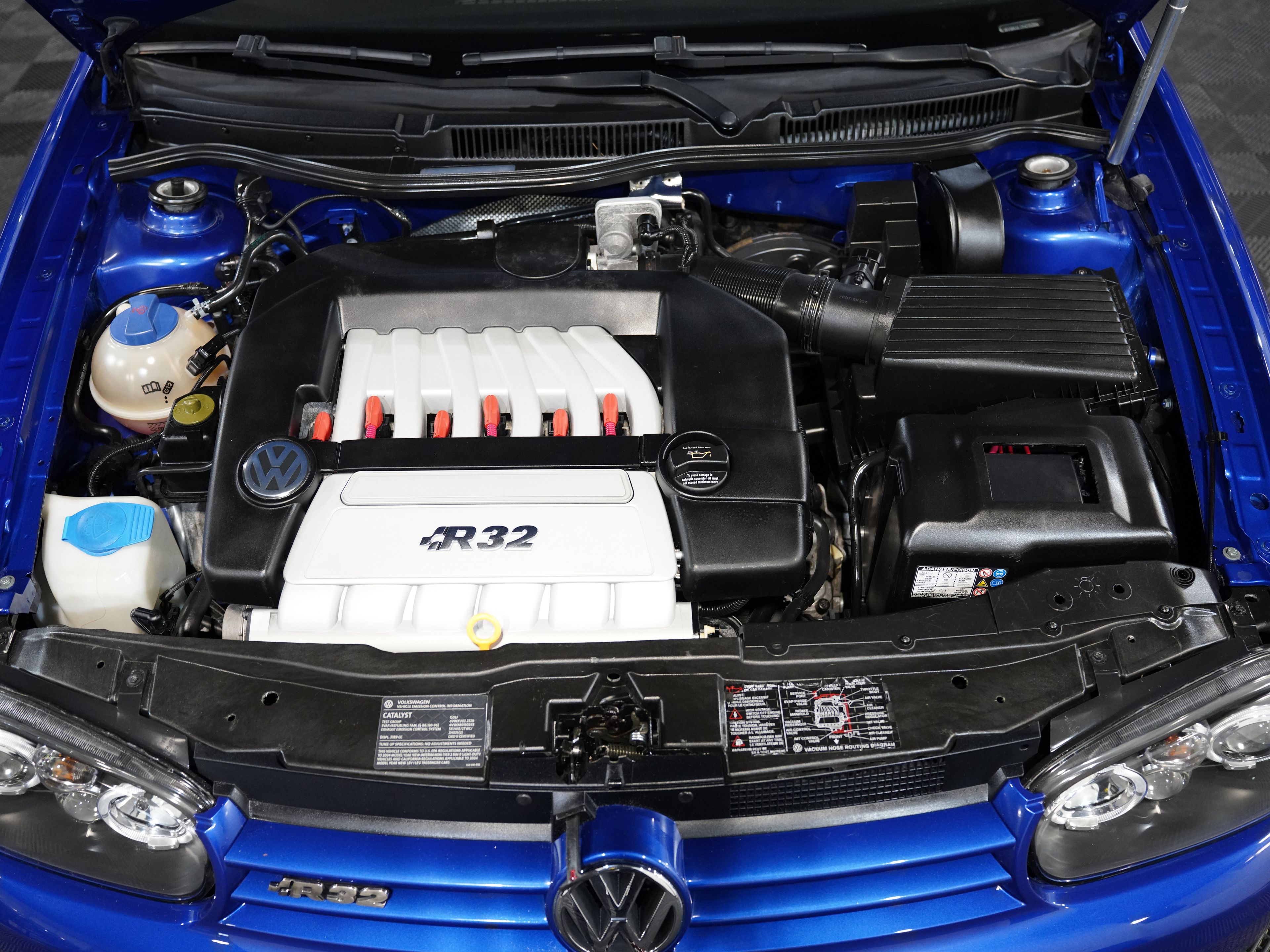 BLUE, 2004 VOLKSWAGEN R32 Thumnail Image 41