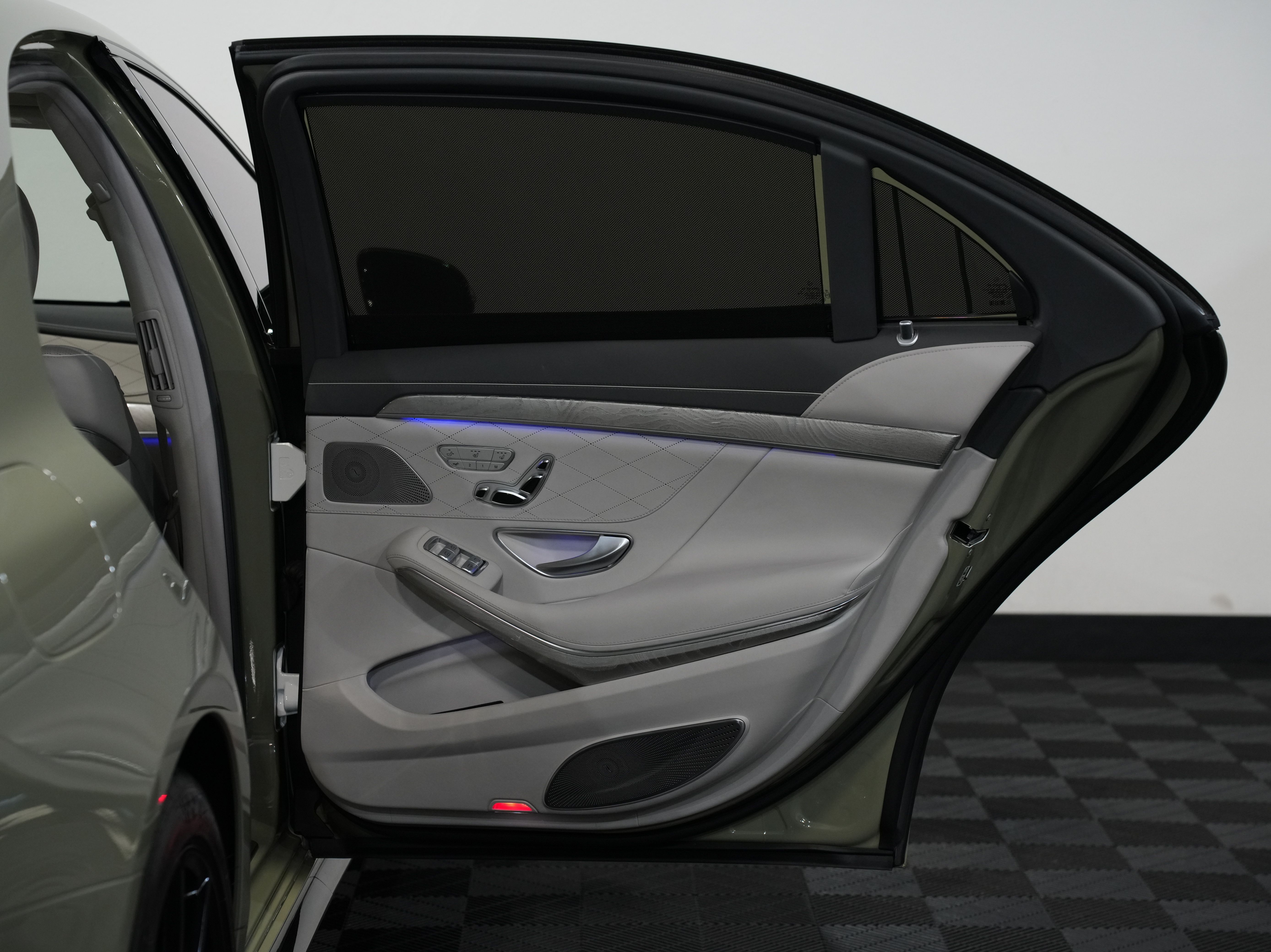 GREEN, 2015 MERCEDES-BENZ S-CLASS Image 29