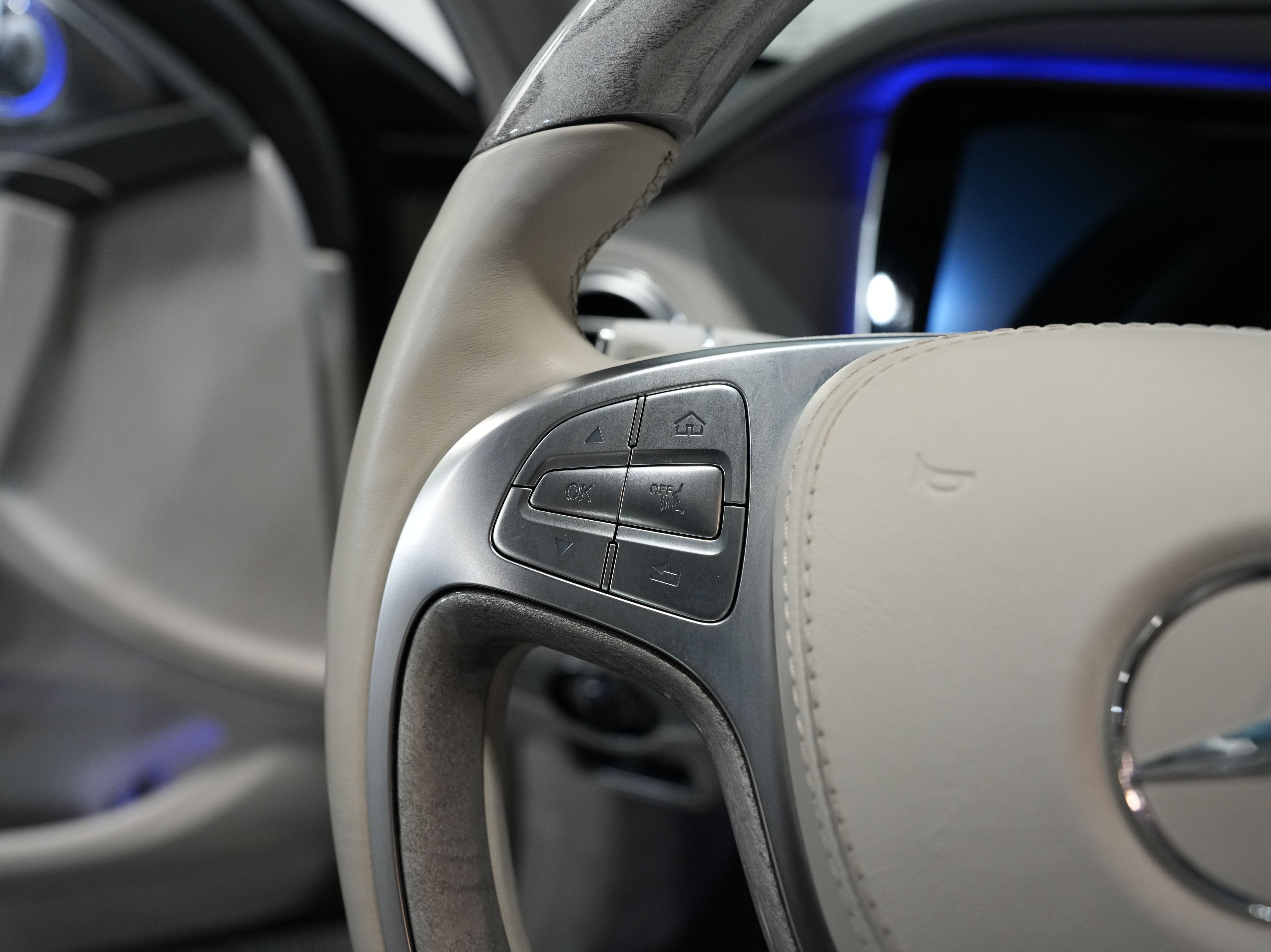 GREEN, 2015 MERCEDES-BENZ S-CLASS Image 52