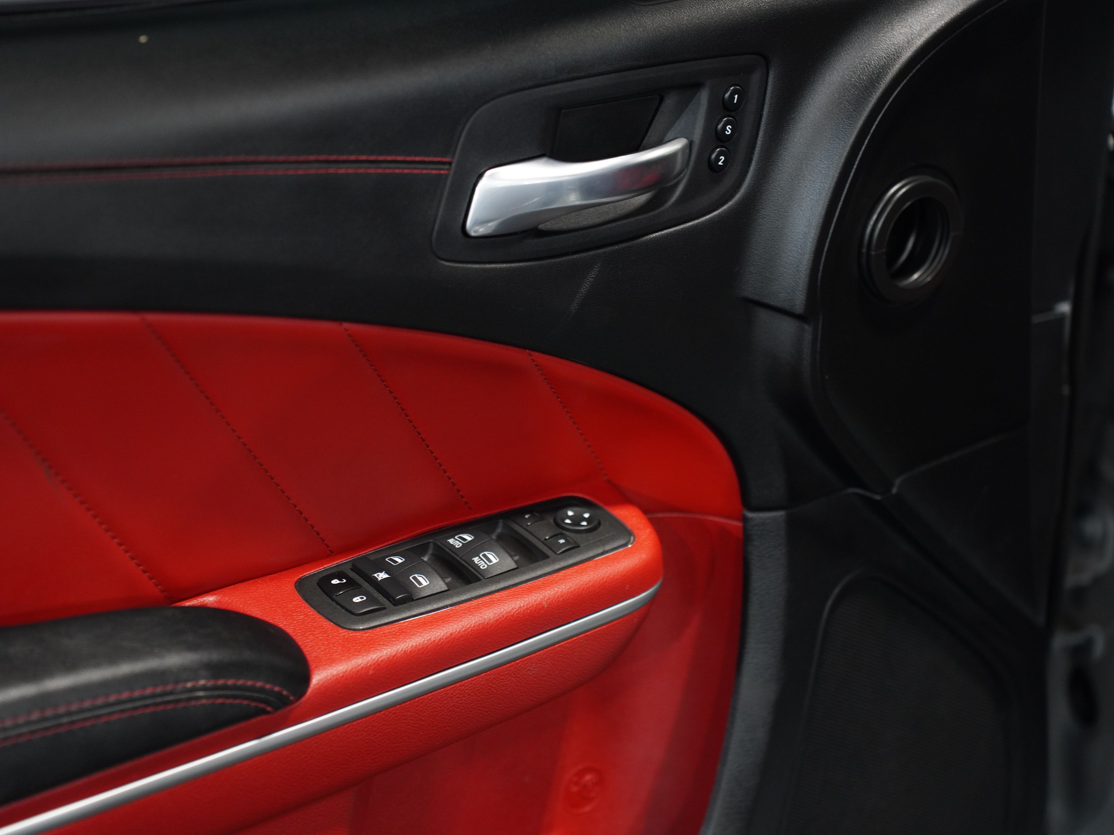 GRAY, 2021 DODGE CHARGER Image 25