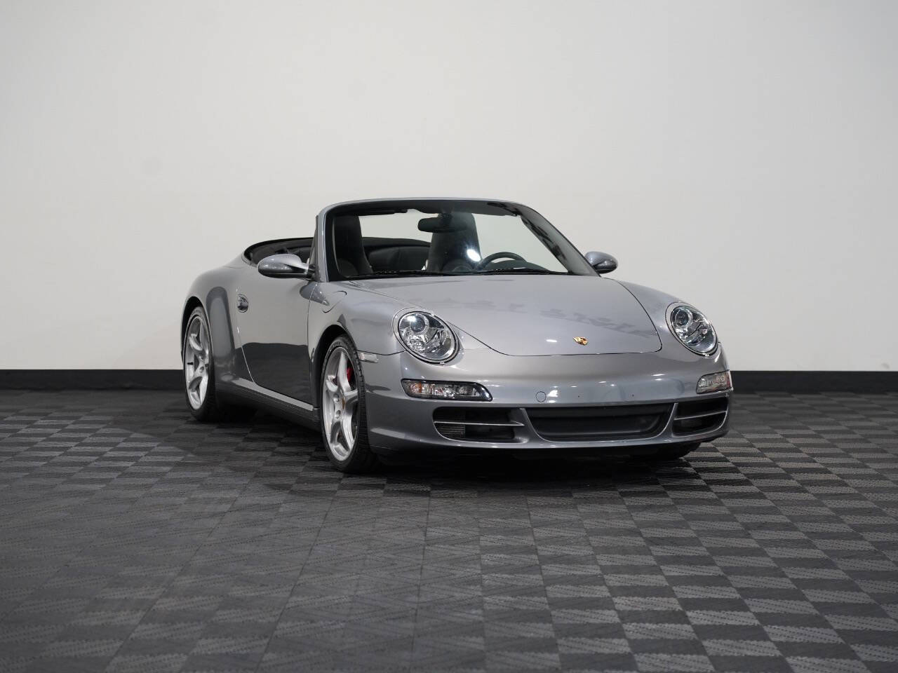 SEAL GREY METALLIC, 2006 PORSCHE 911 Image 6