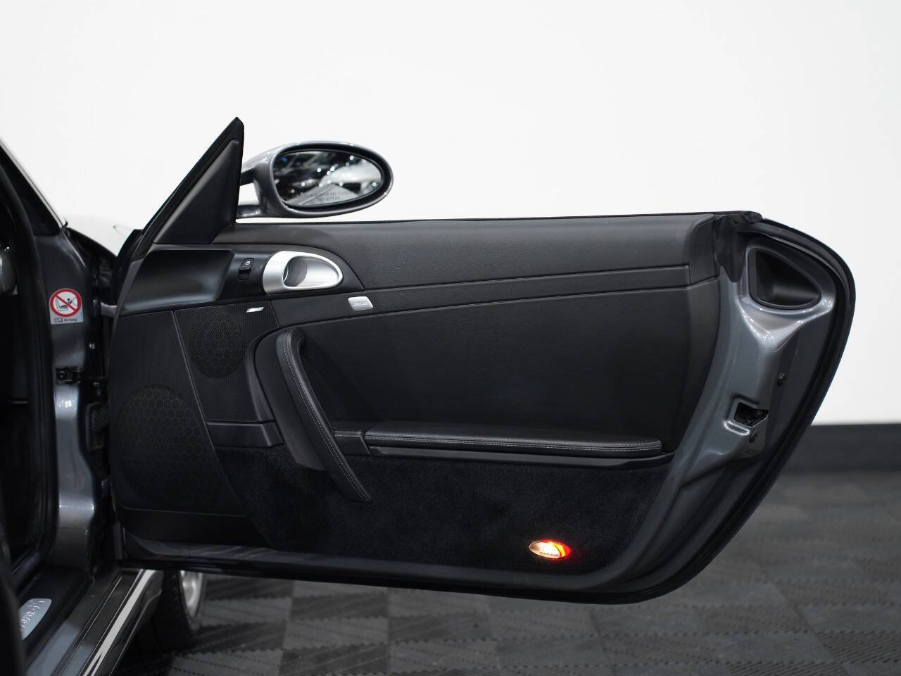 SEAL GREY METALLIC, 2006 PORSCHE 911 Image 23