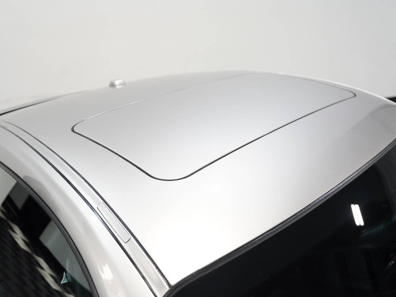 PLATINUM SILVER METALLIC, 2012 PORSCHE 911 Image 14