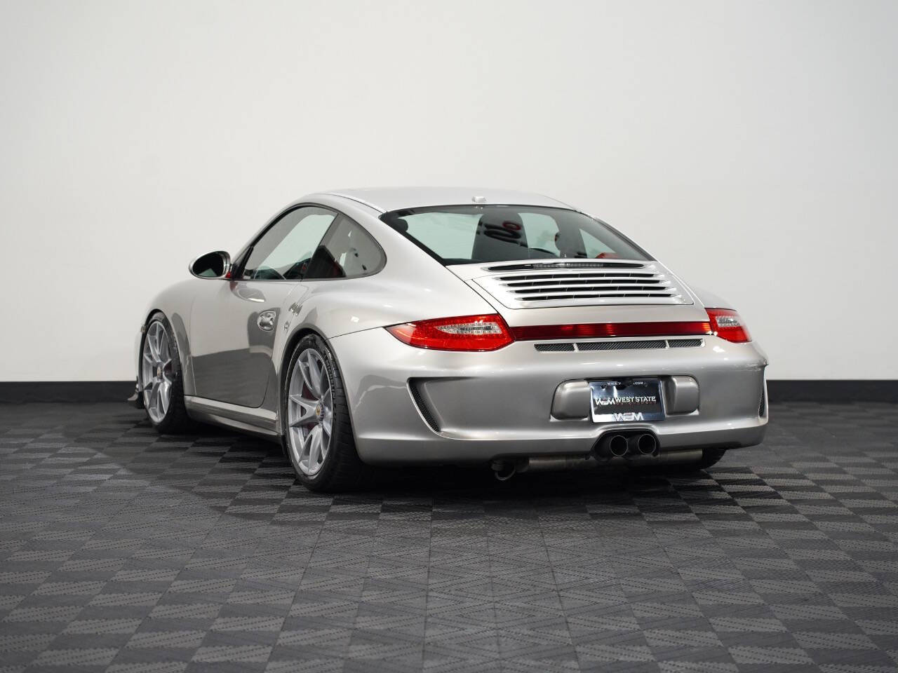 PLATINUM SILVER METALLIC, 2012 PORSCHE 911 Image 8