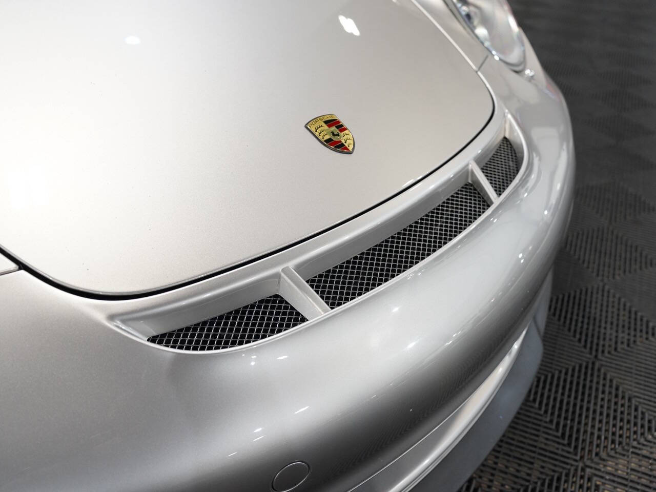 PLATINUM SILVER METALLIC, 2012 PORSCHE 911 Image 13
