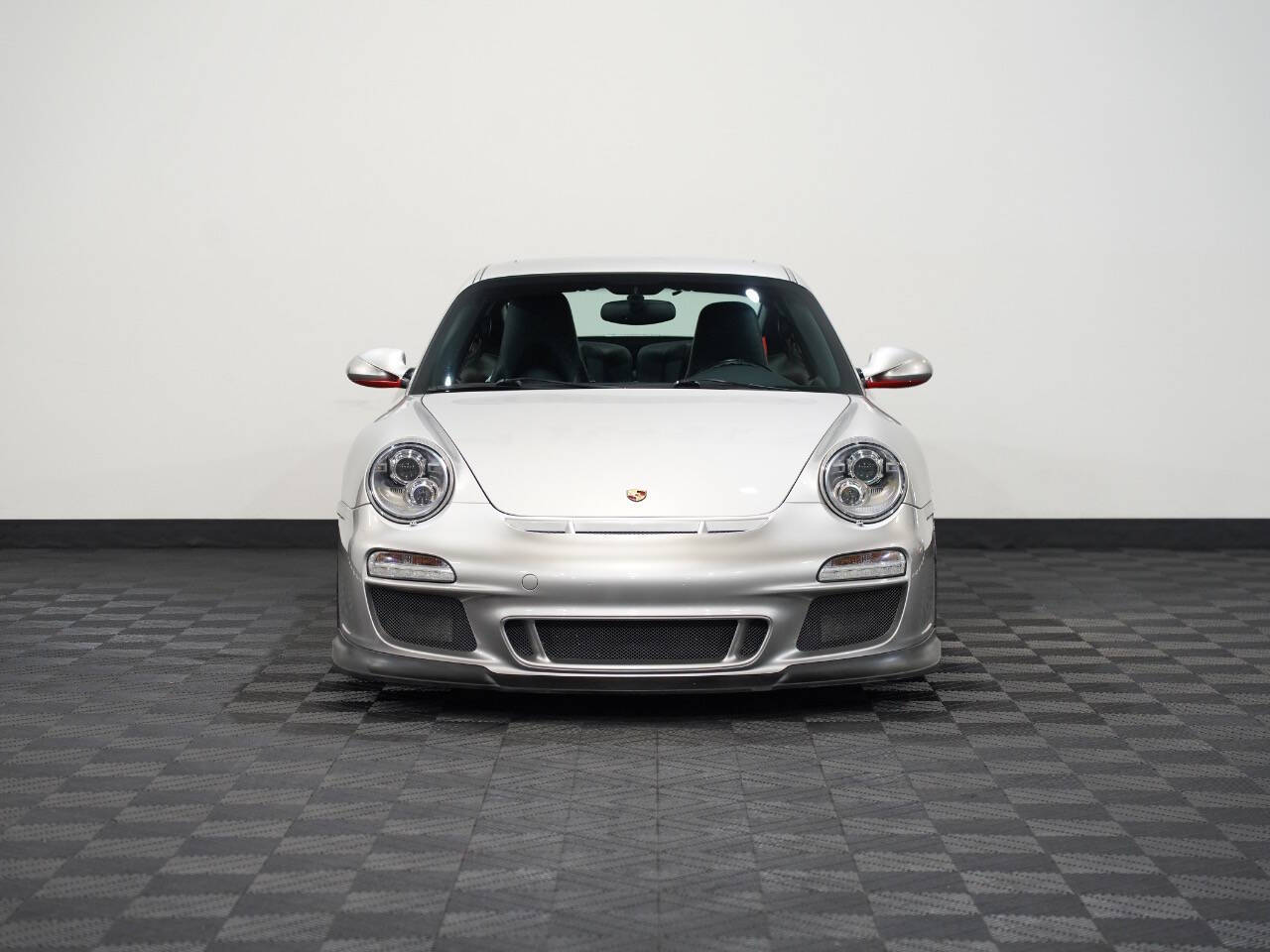 PLATINUM SILVER METALLIC, 2012 PORSCHE 911 Image 4