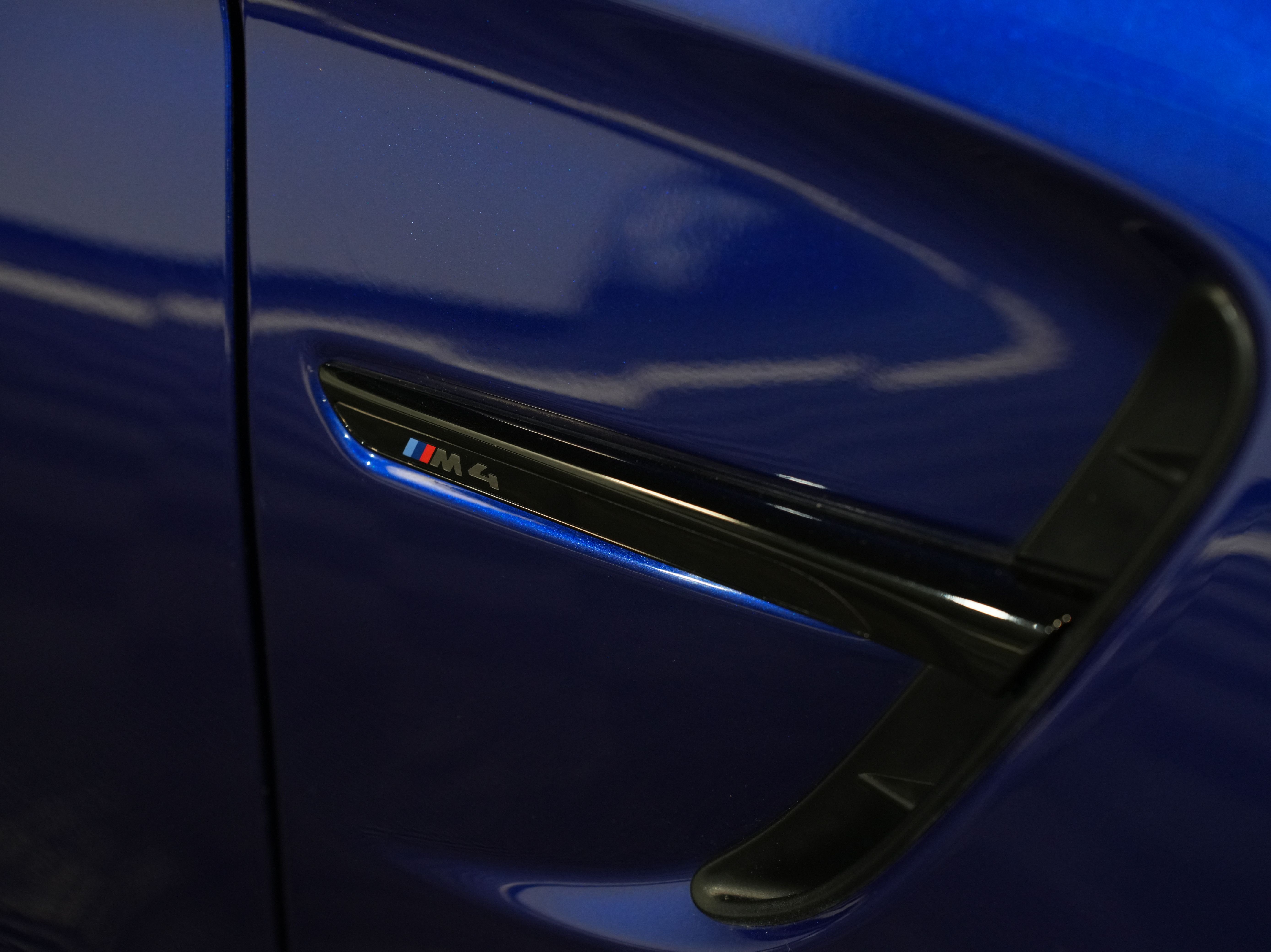 BLUE, 2020 BMW M4 Image 15