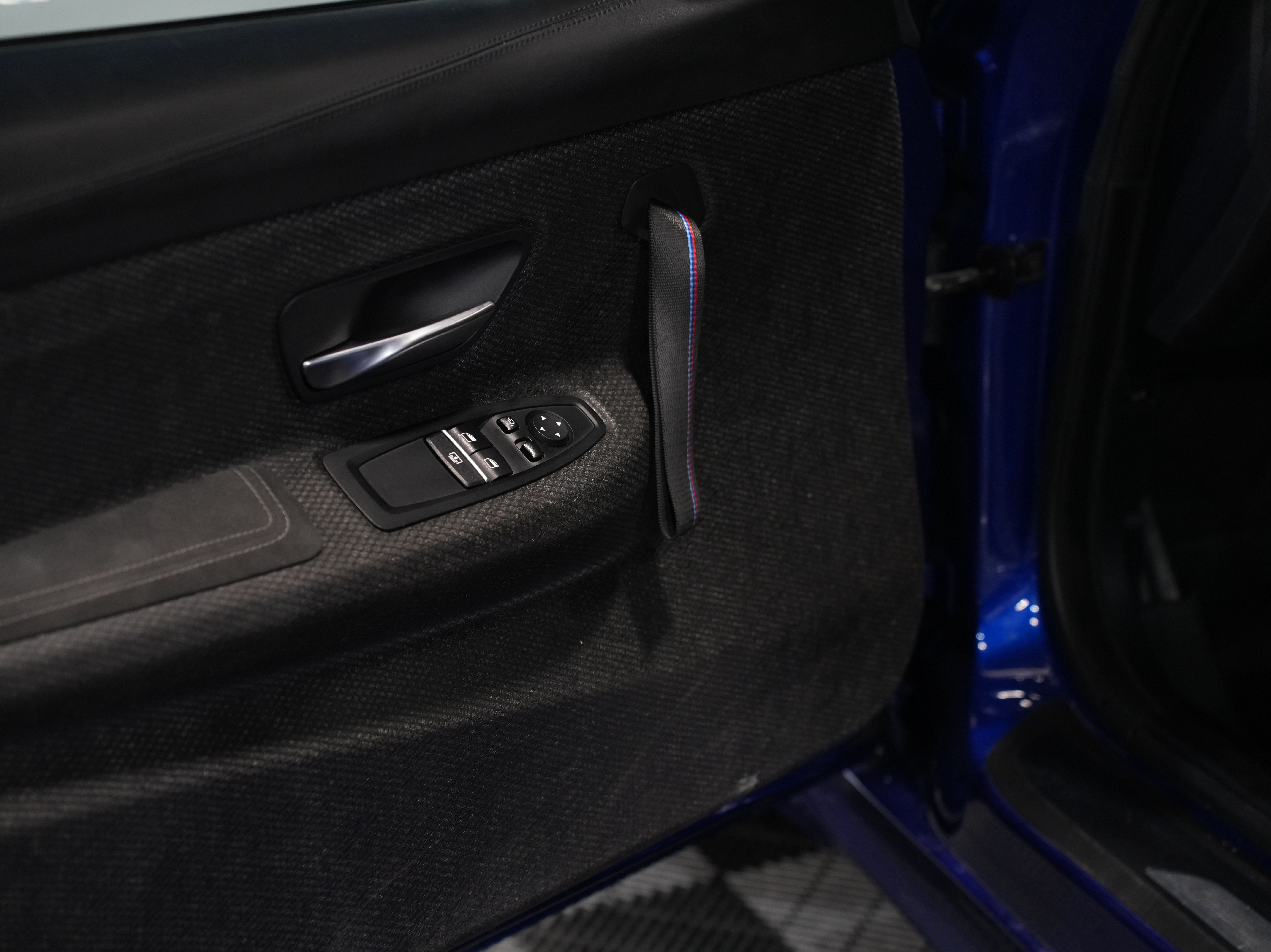 BLUE, 2020 BMW M4 Image 28