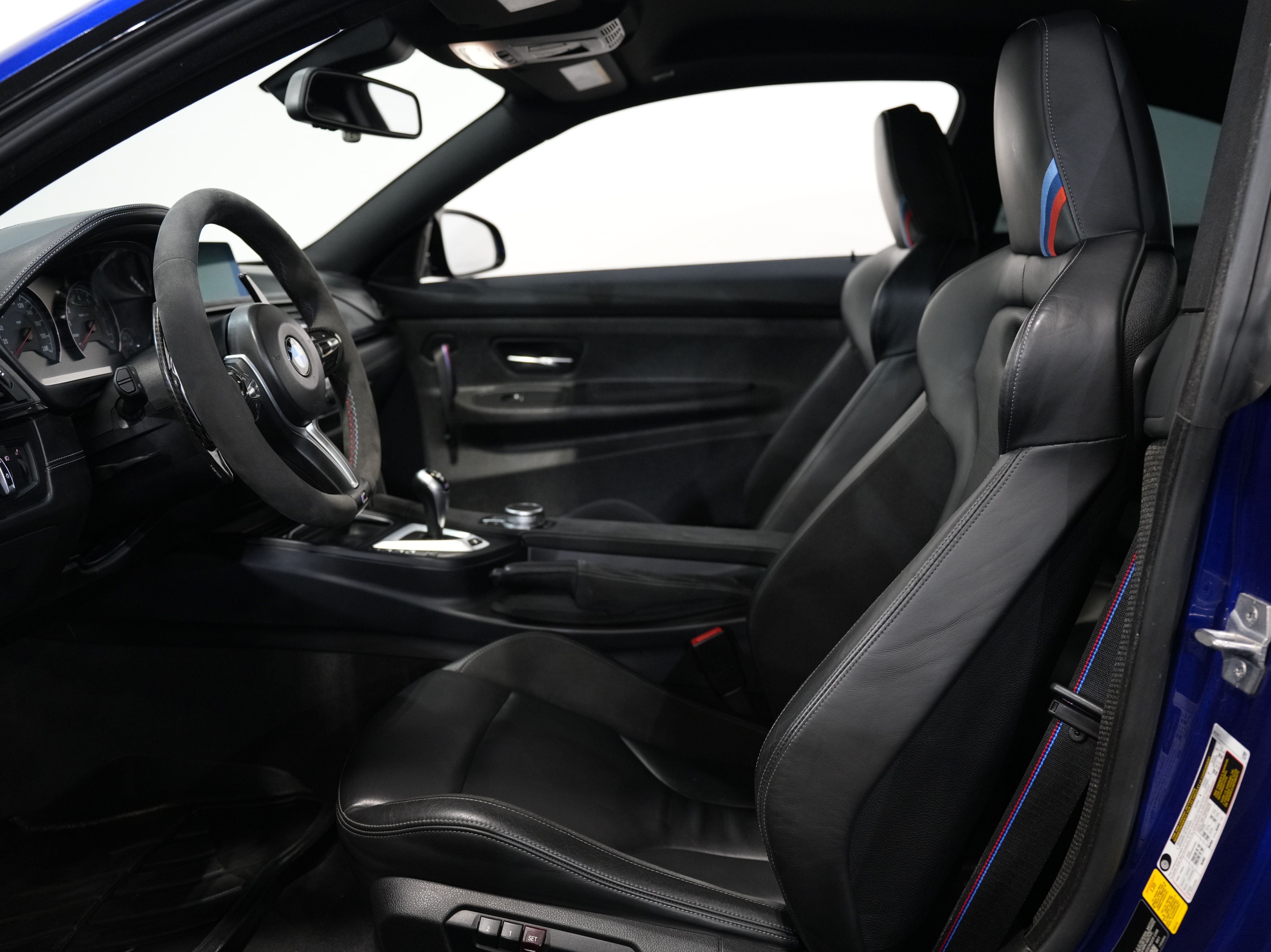 BLUE, 2020 BMW M4 Image 34
