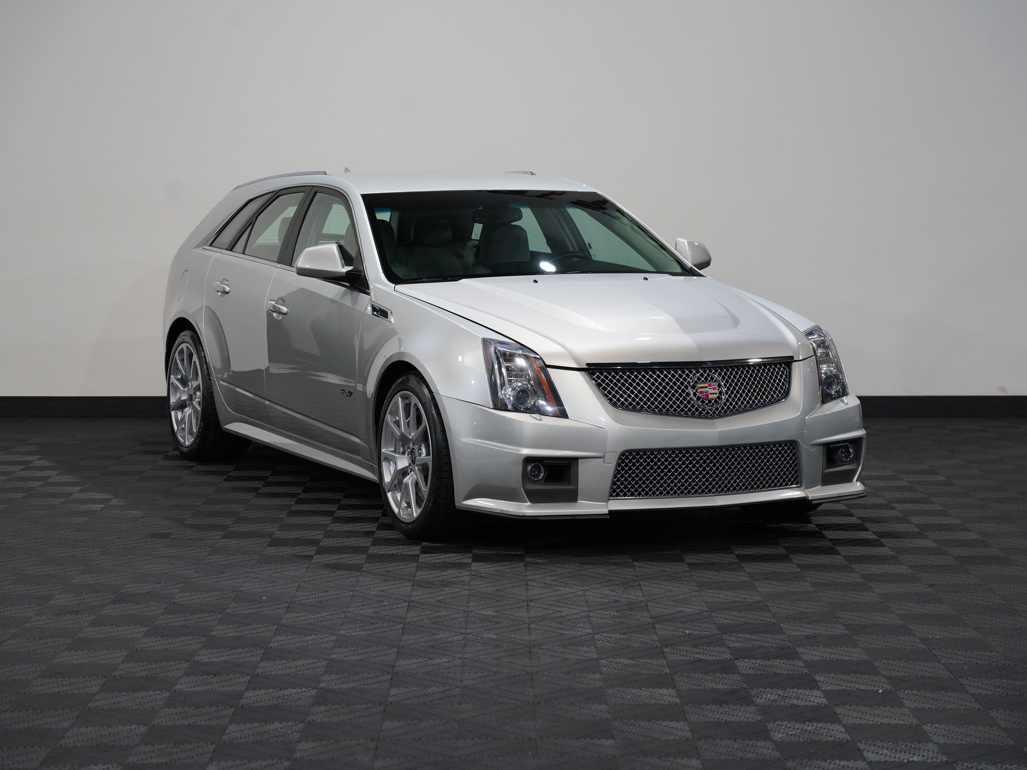 SILVER, 2013 CADILLAC CTS Image 5