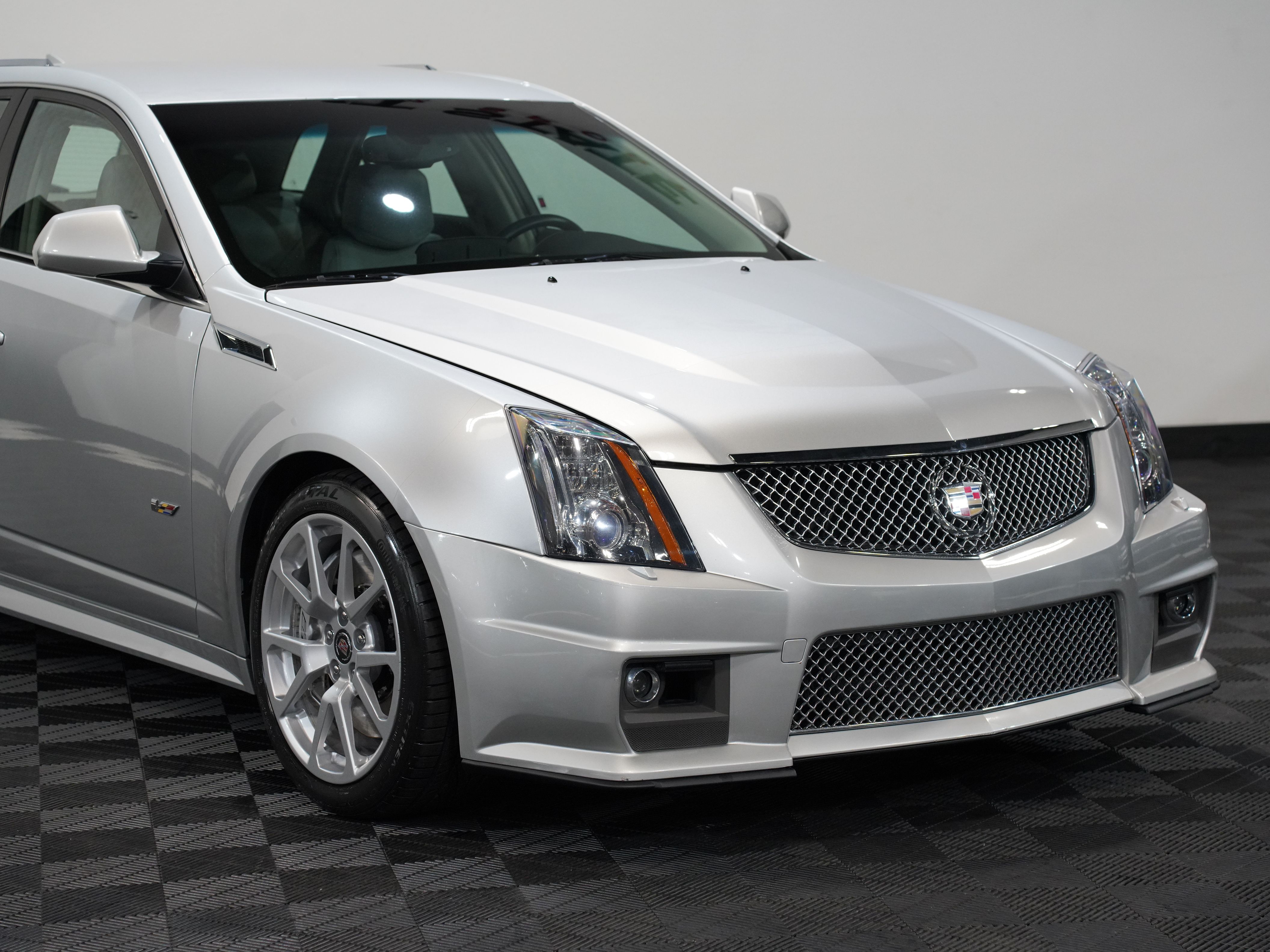 SILVER, 2013 CADILLAC CTS Image 9