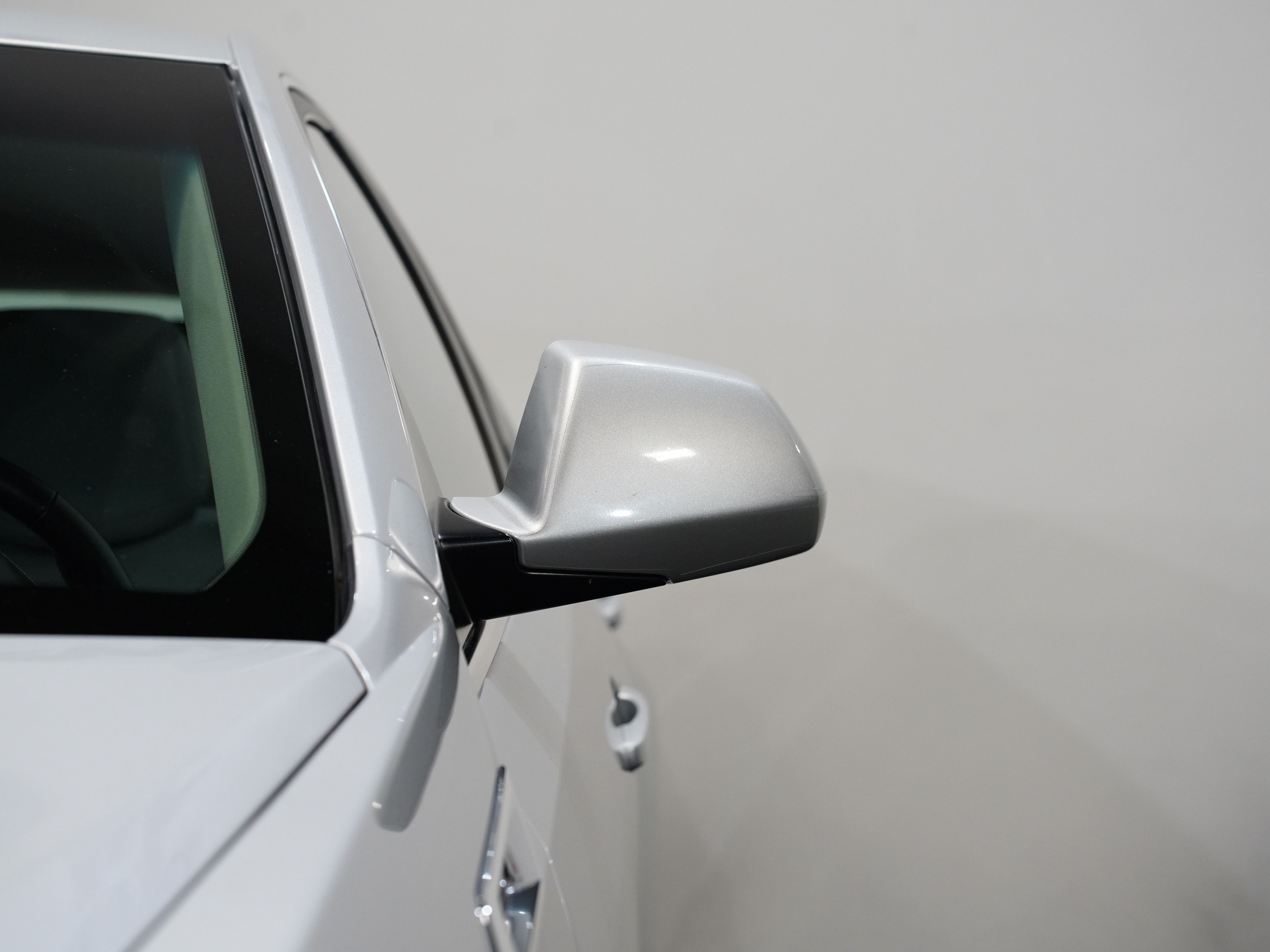 SILVER, 2013 CADILLAC CTS Image 11