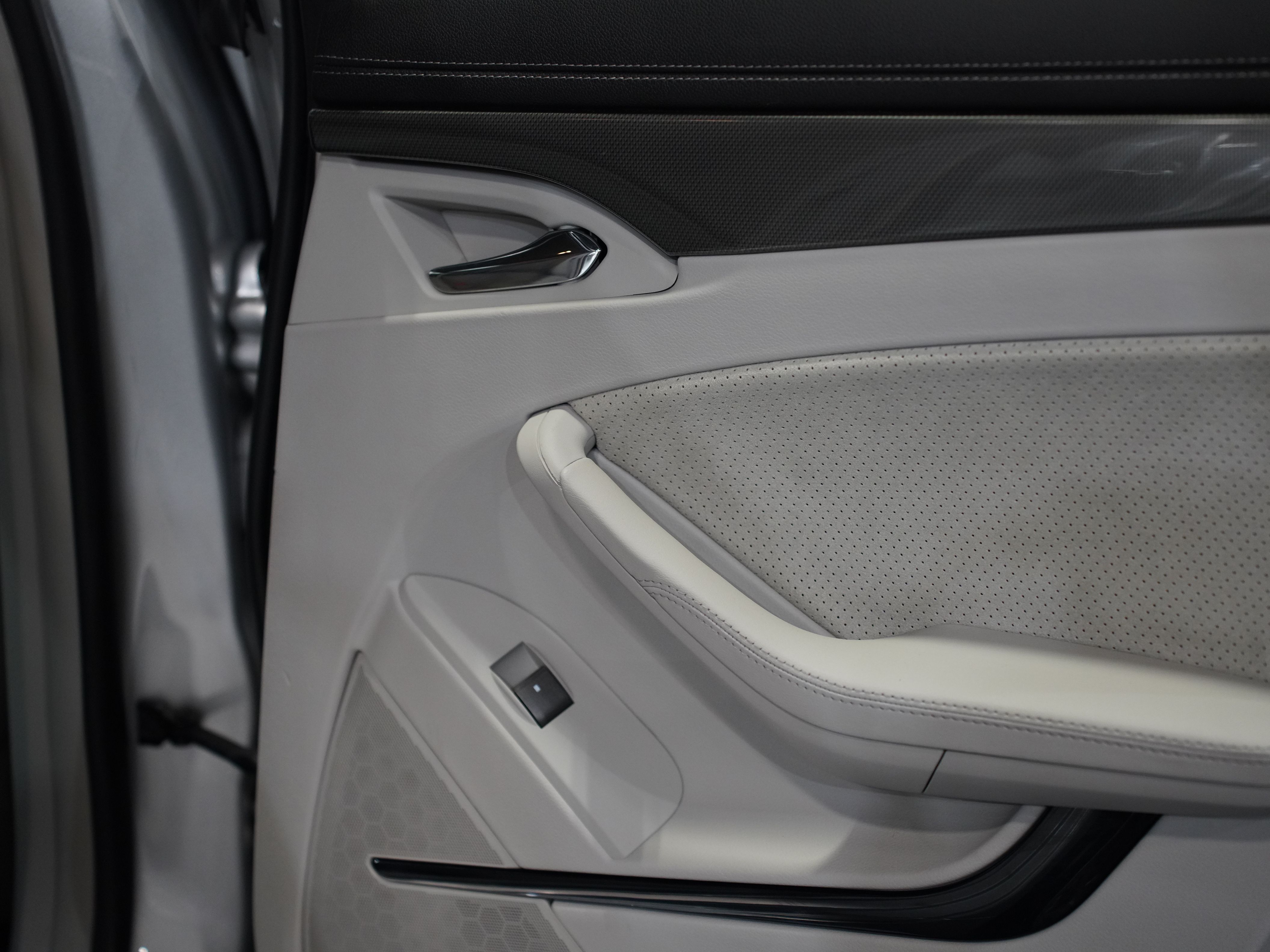 SILVER, 2013 CADILLAC CTS Image 25