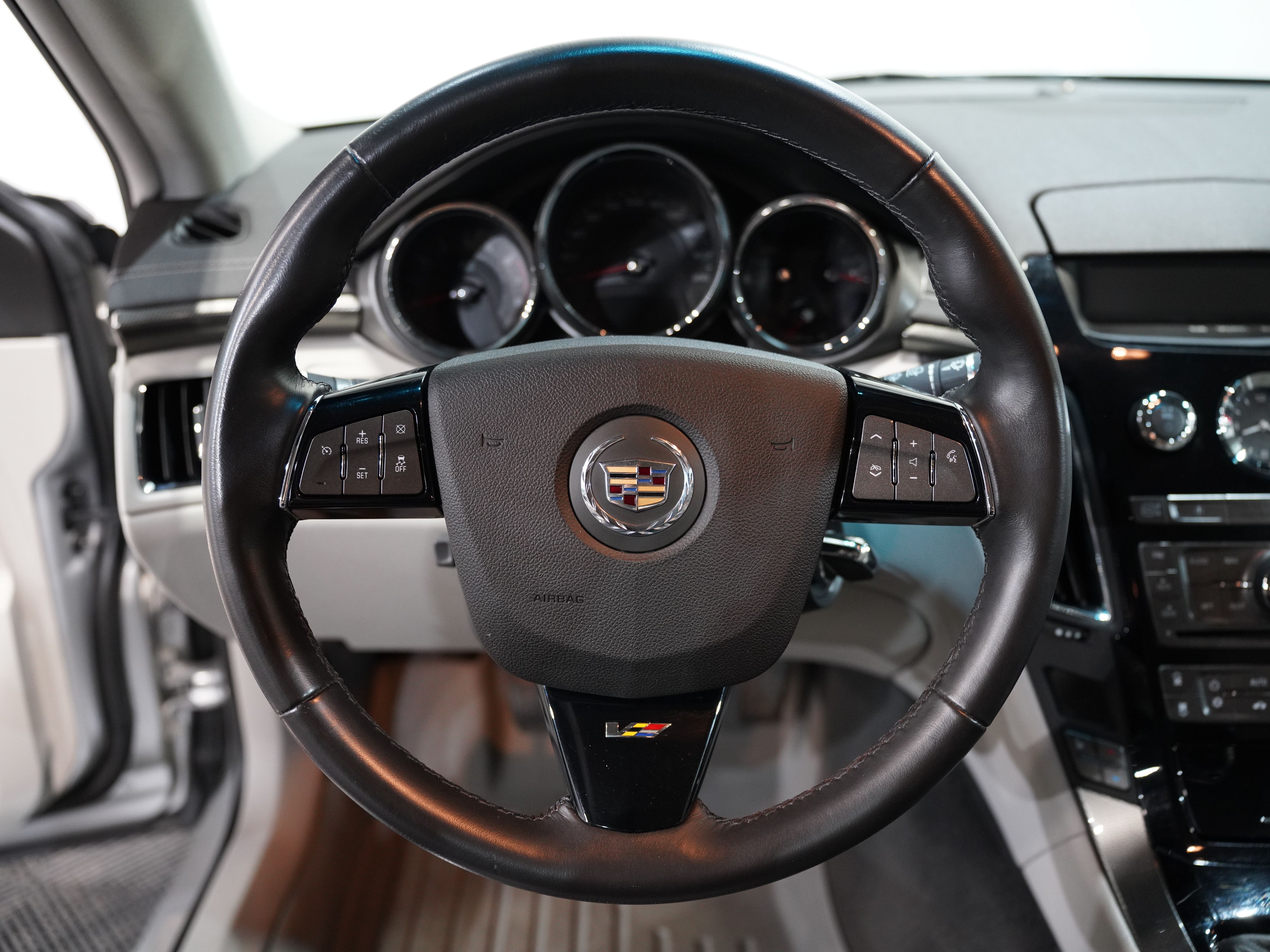 SILVER, 2013 CADILLAC CTS Image 39