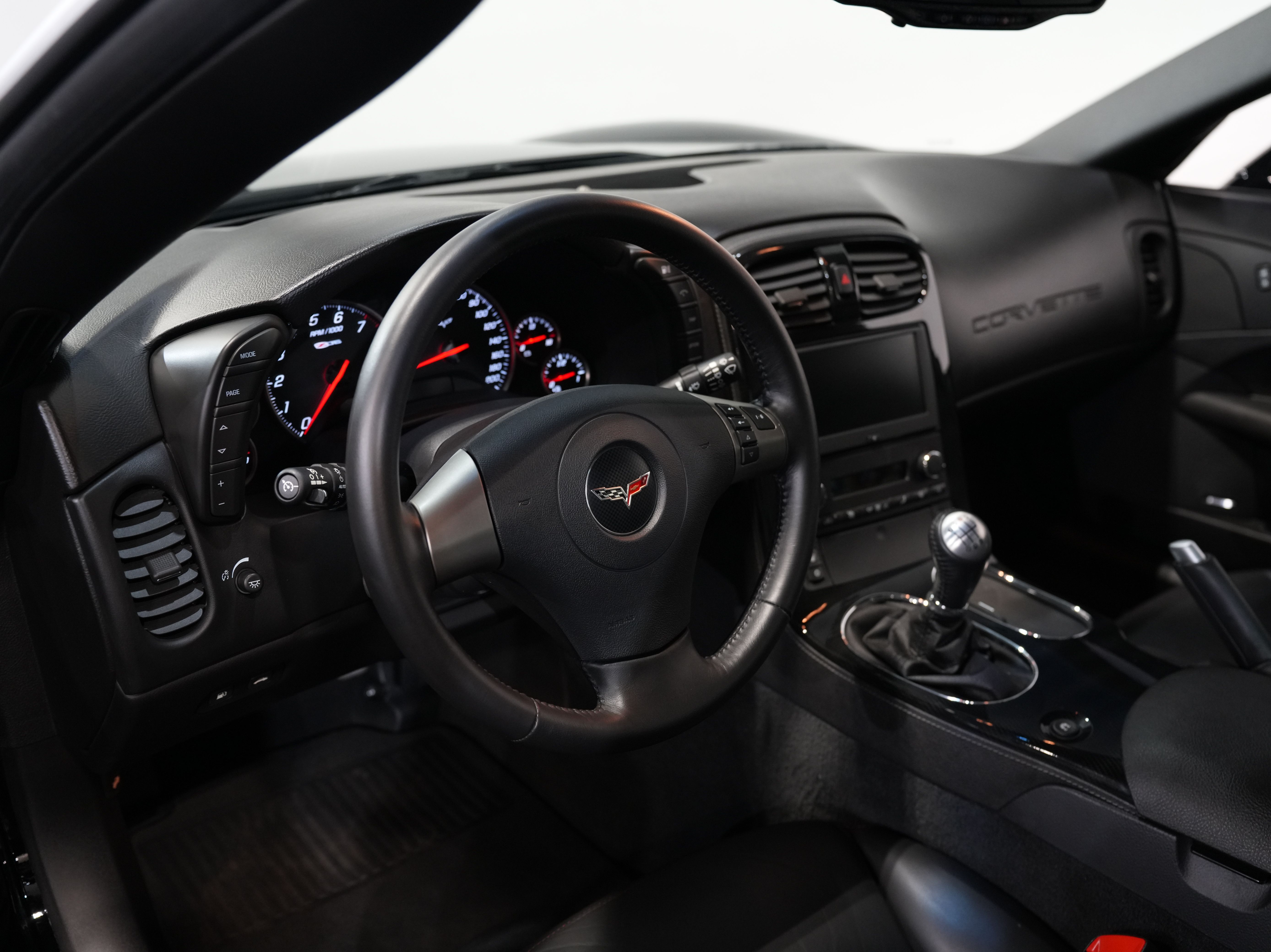 BLACK, 2008 CHEVROLET CORVETTE Image 28