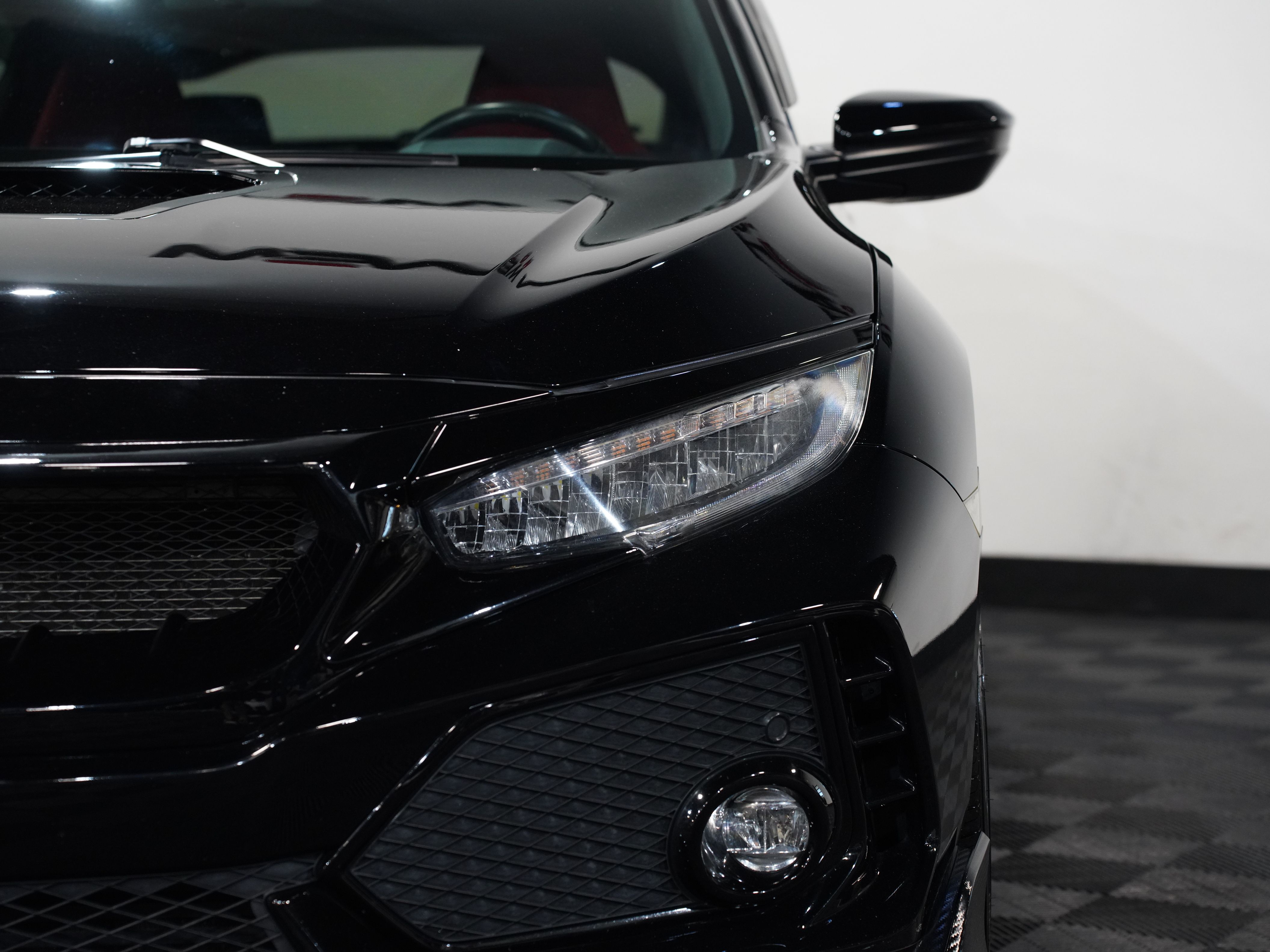 BLACK, 2019 HONDA CIVIC TYPE R Image 10