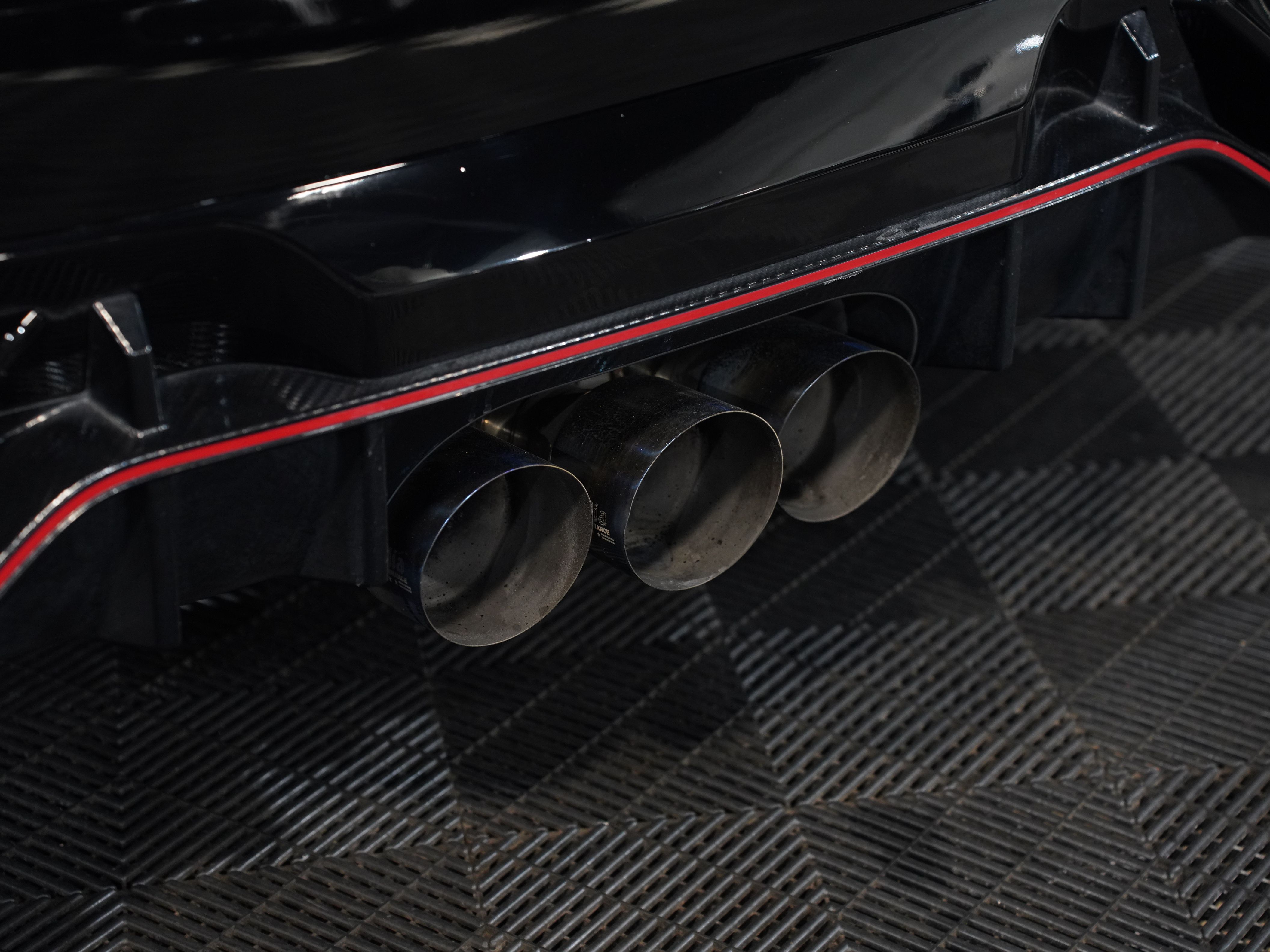 BLACK, 2019 HONDA CIVIC TYPE R Image 18
