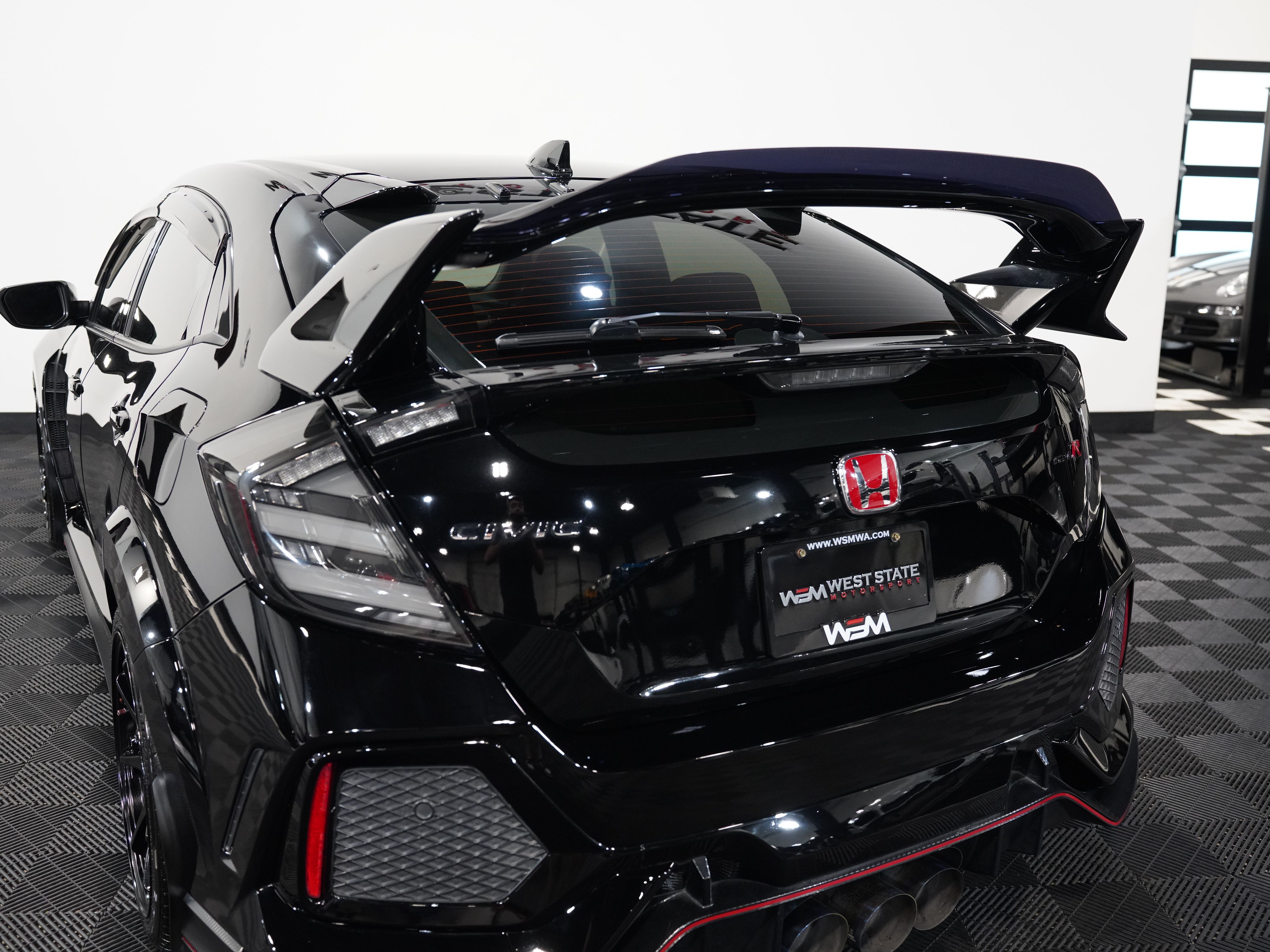BLACK, 2019 HONDA CIVIC TYPE R Image 19