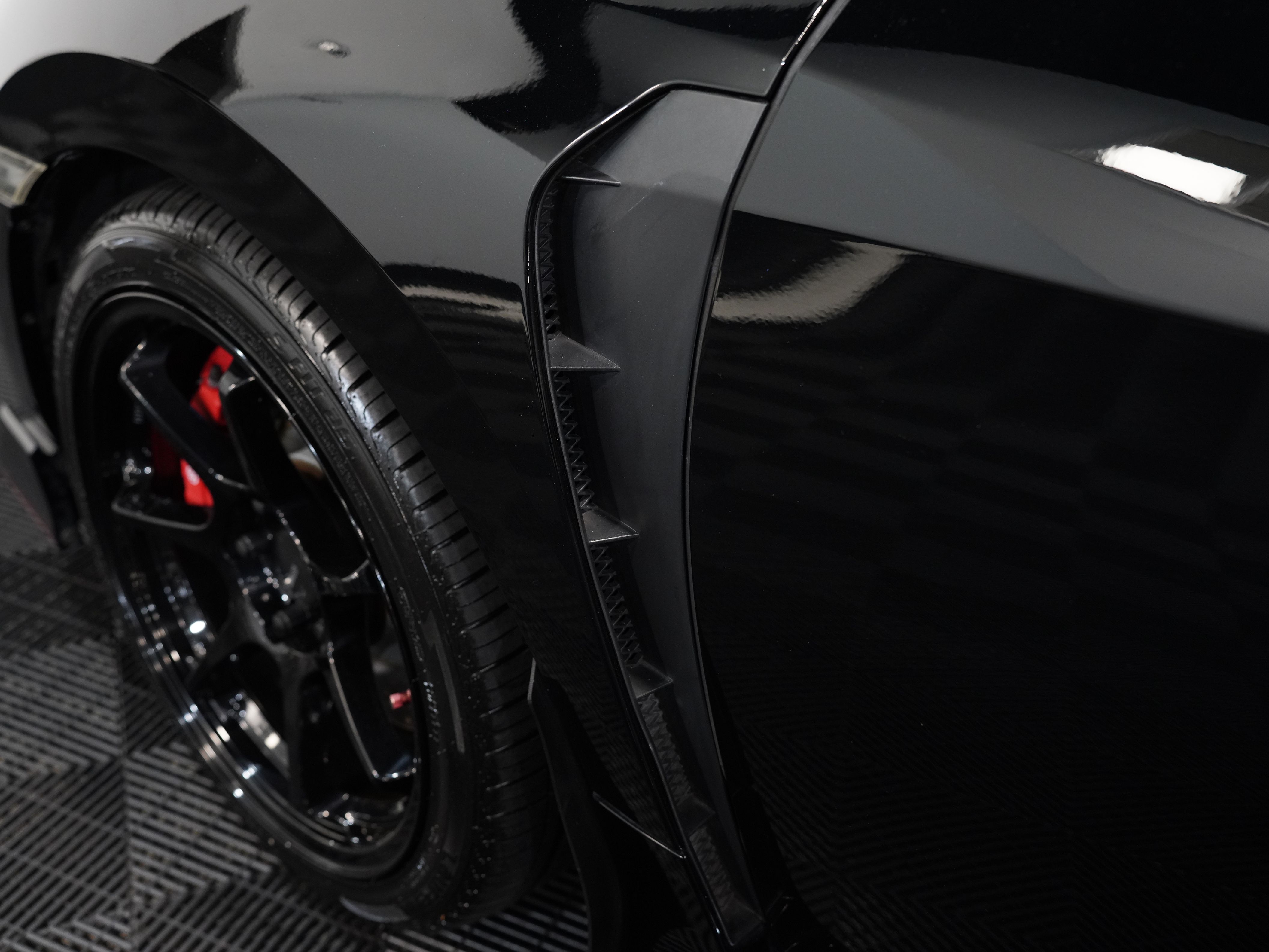 BLACK, 2019 HONDA CIVIC TYPE R Image 21