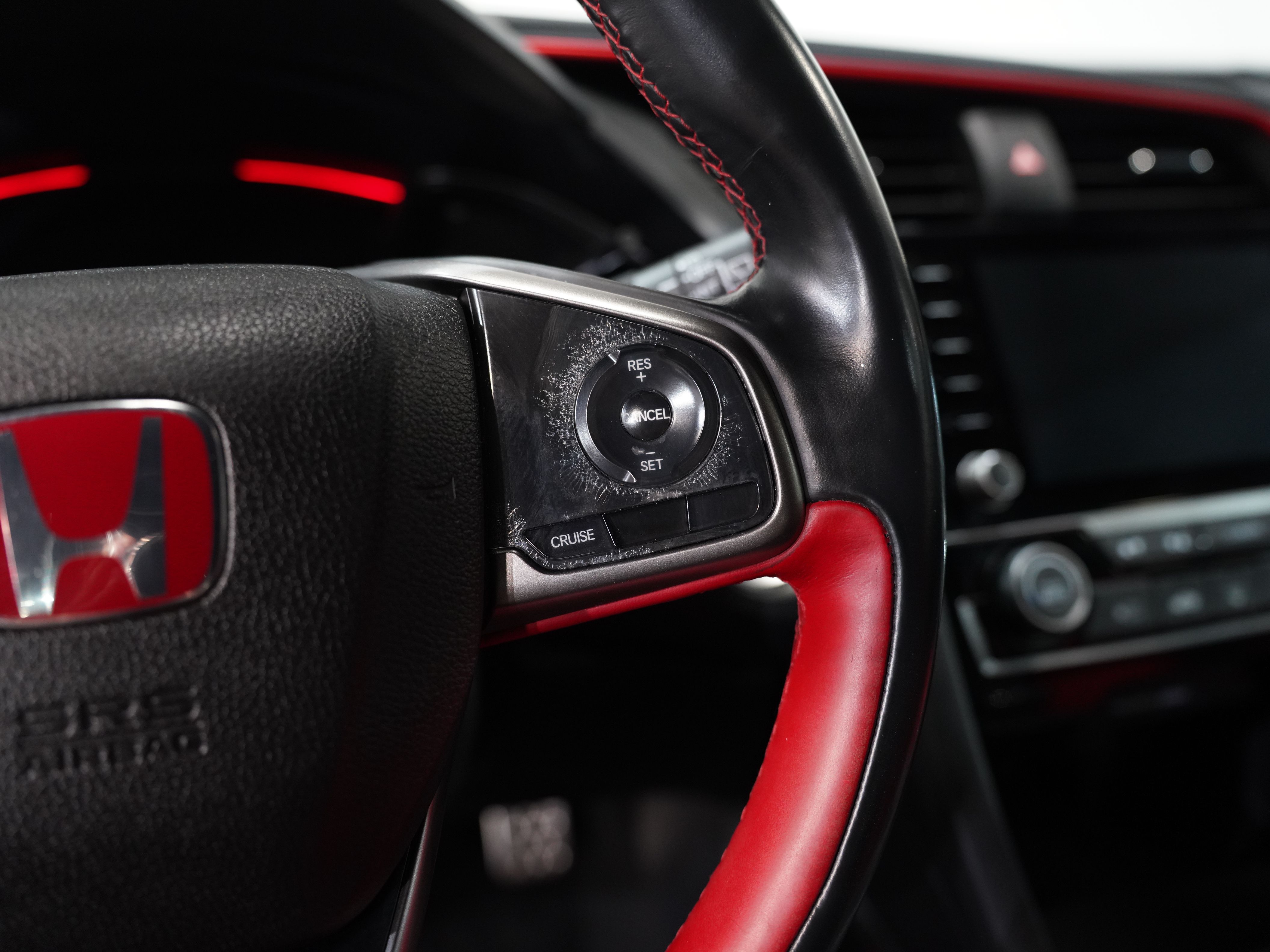 BLACK, 2019 HONDA CIVIC TYPE R Image 44