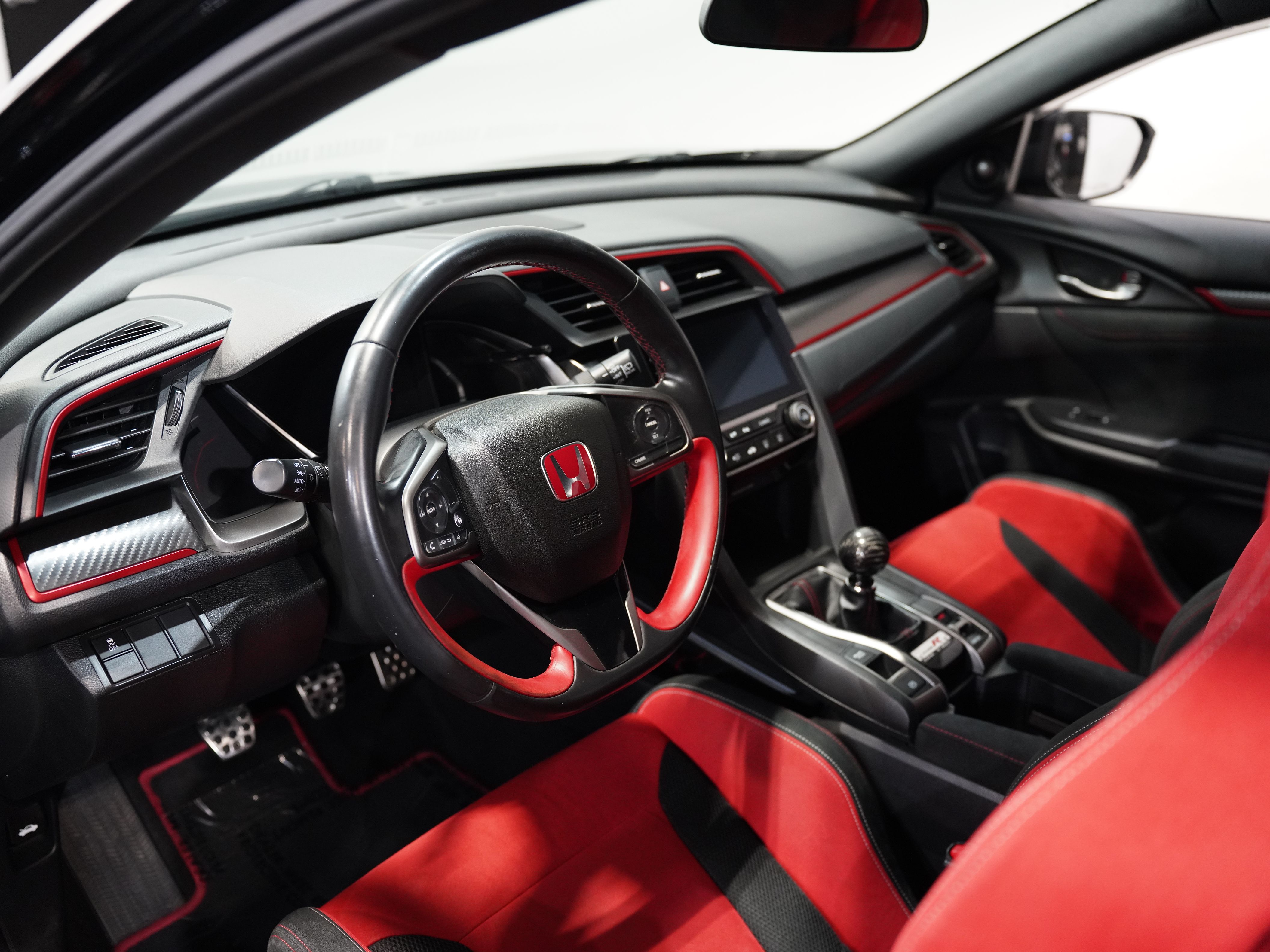 BLACK, 2019 HONDA CIVIC TYPE R Image 34