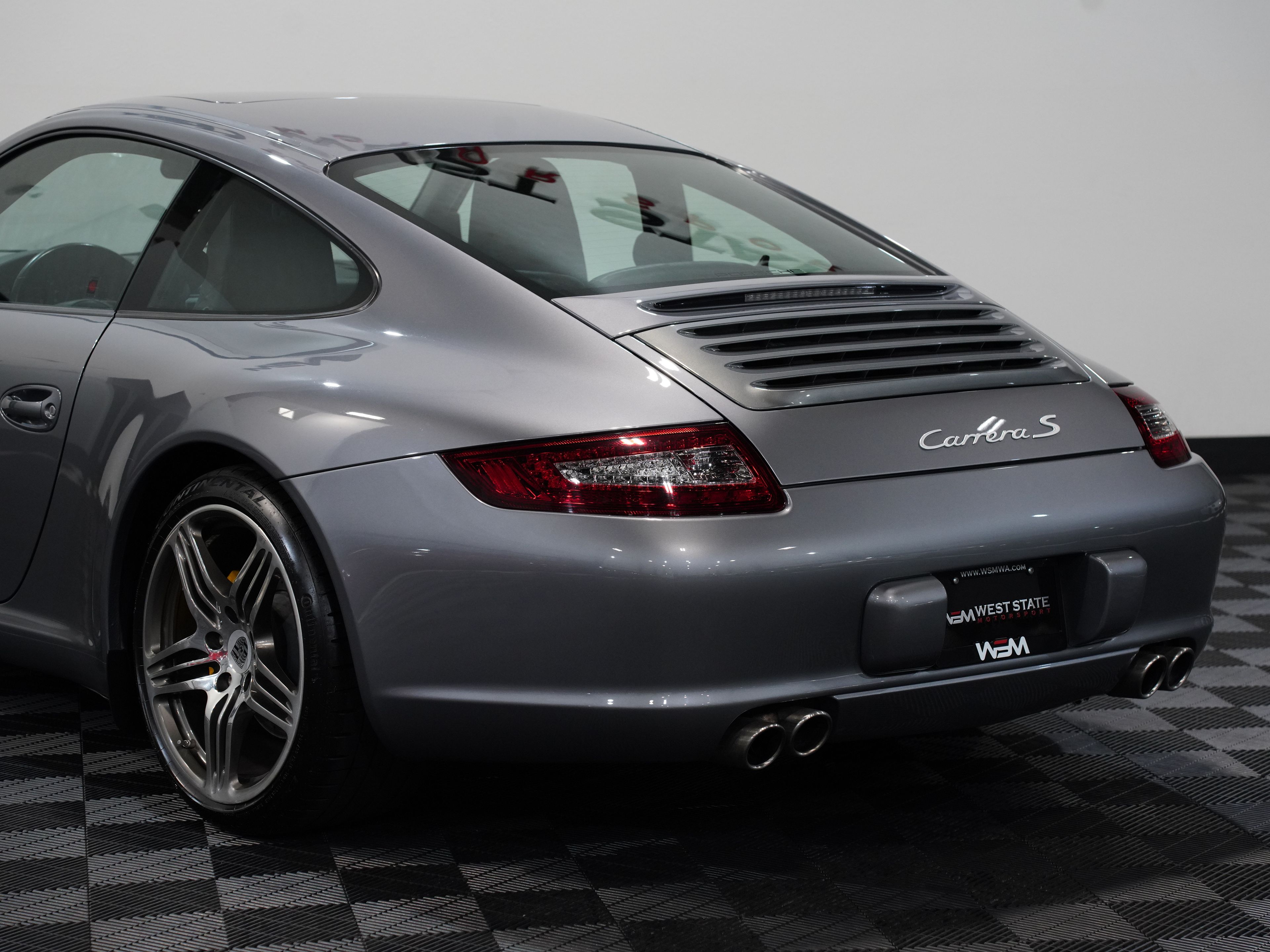 GRAY, 2007 PORSCHE 911 Image 17