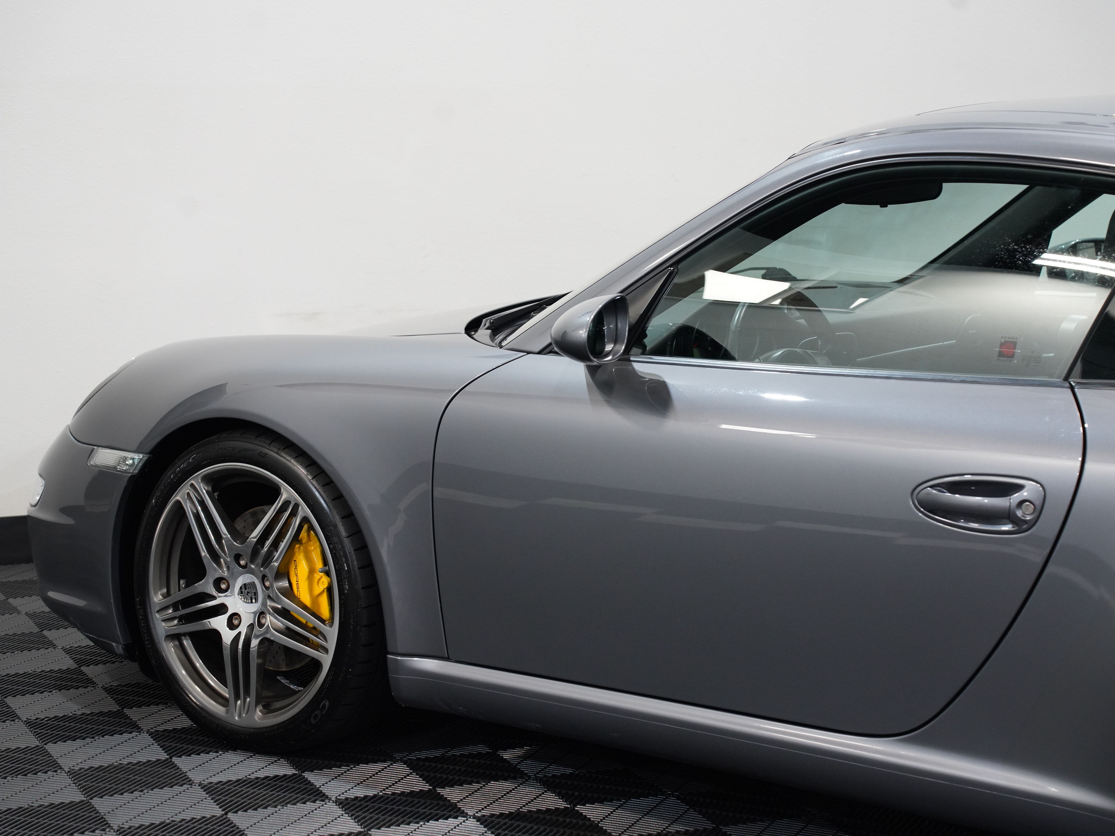 GRAY, 2007 PORSCHE 911 Image 19