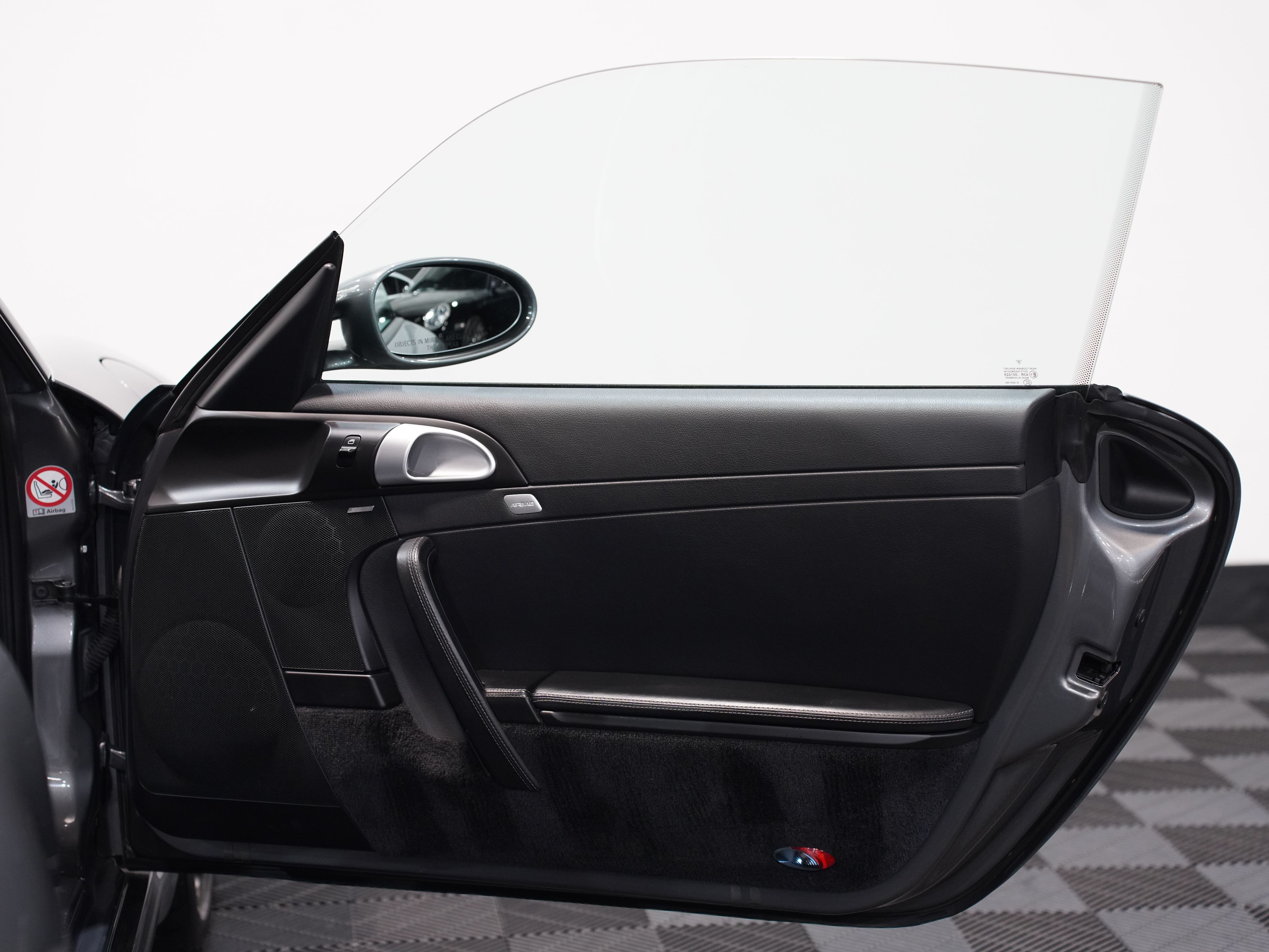 GRAY, 2007 PORSCHE 911 Image 22