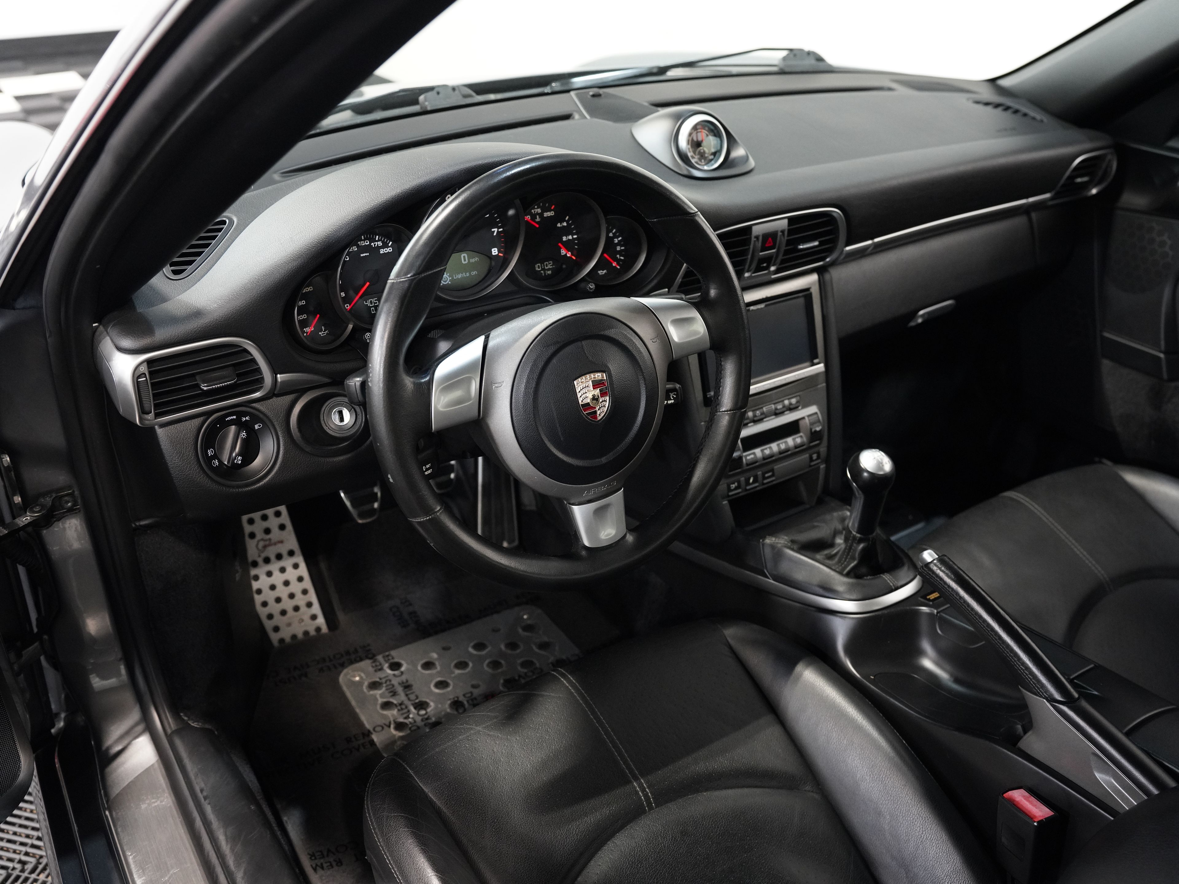 GRAY, 2007 PORSCHE 911 Image 36
