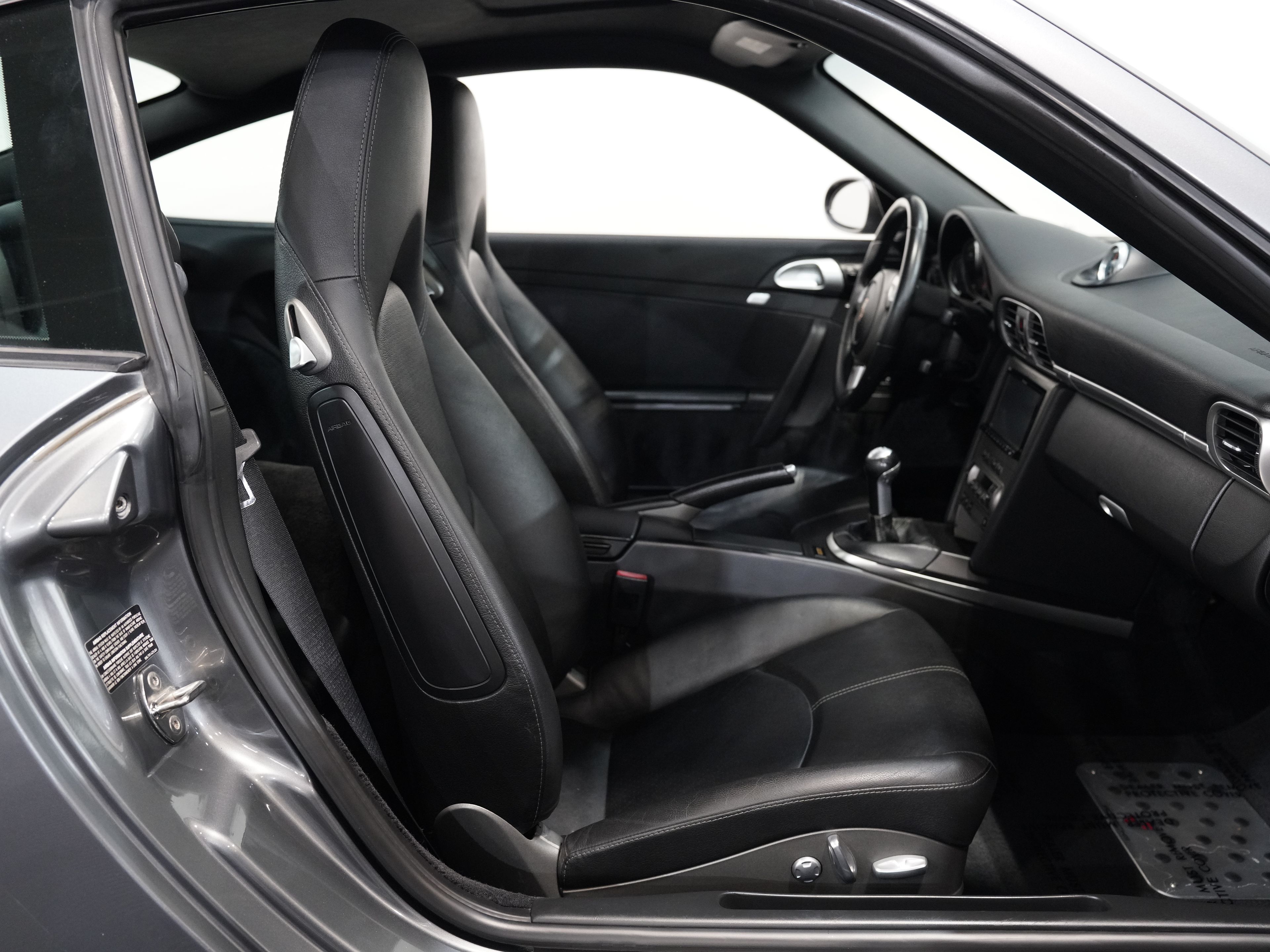 GRAY, 2007 PORSCHE 911 Image 38